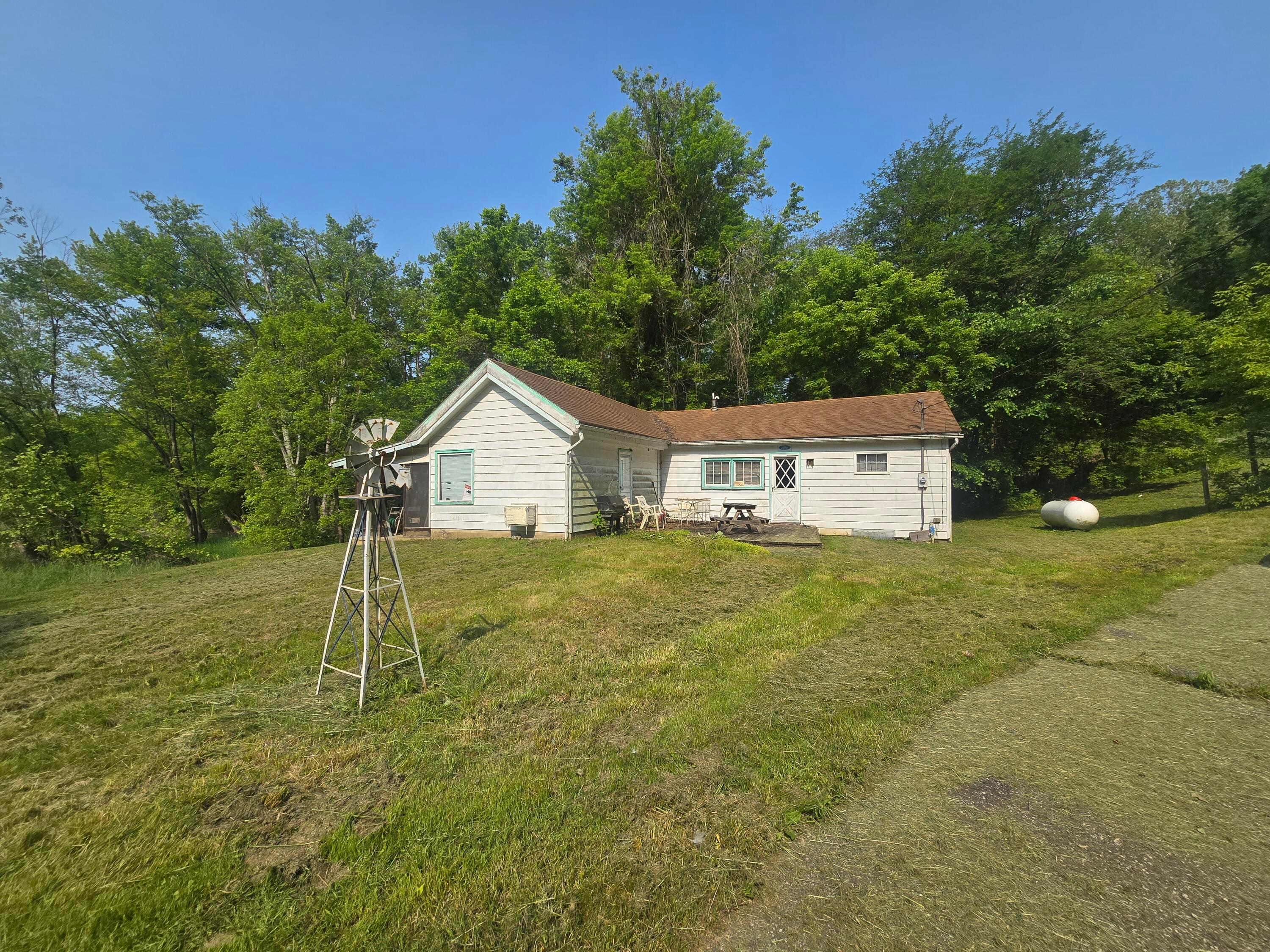 39889 Us Highway 36 Property Photo 1