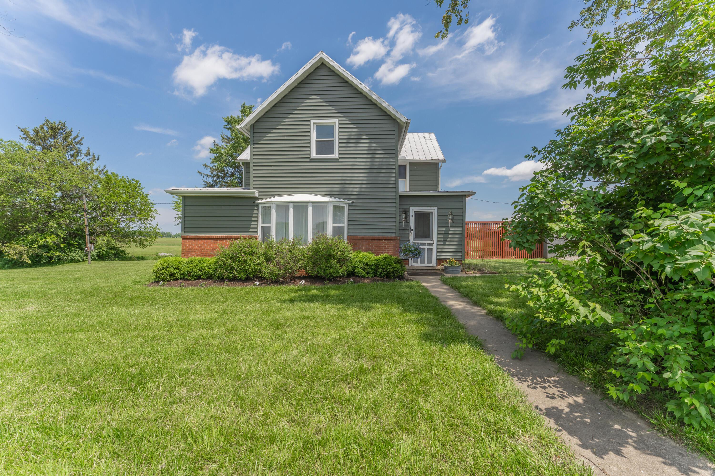 12270 London Road Property Photo 1