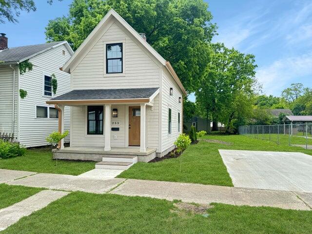 233 E Market Street Property Photo 1