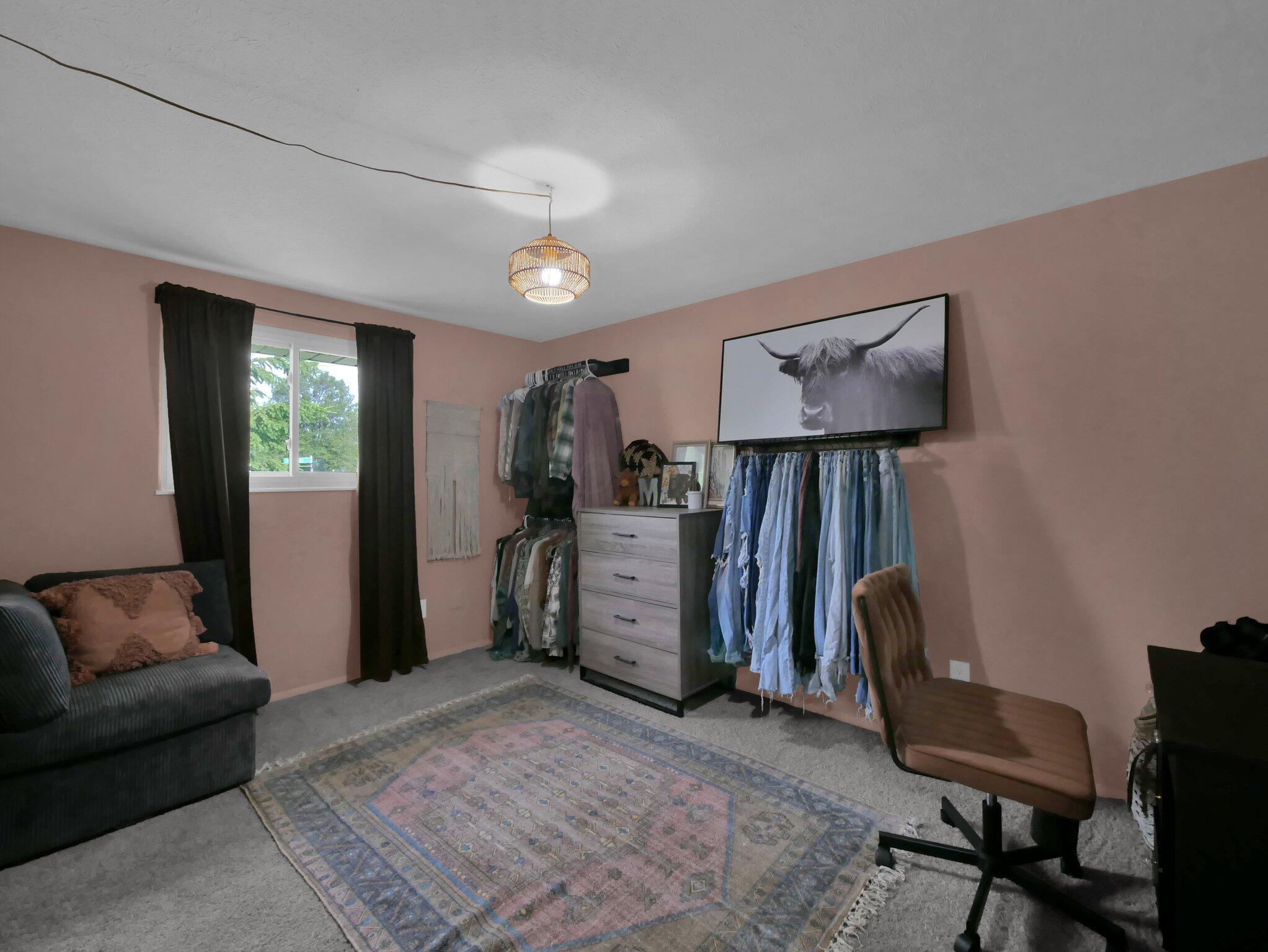 4702 Edinburgh Lane Property Photo 13