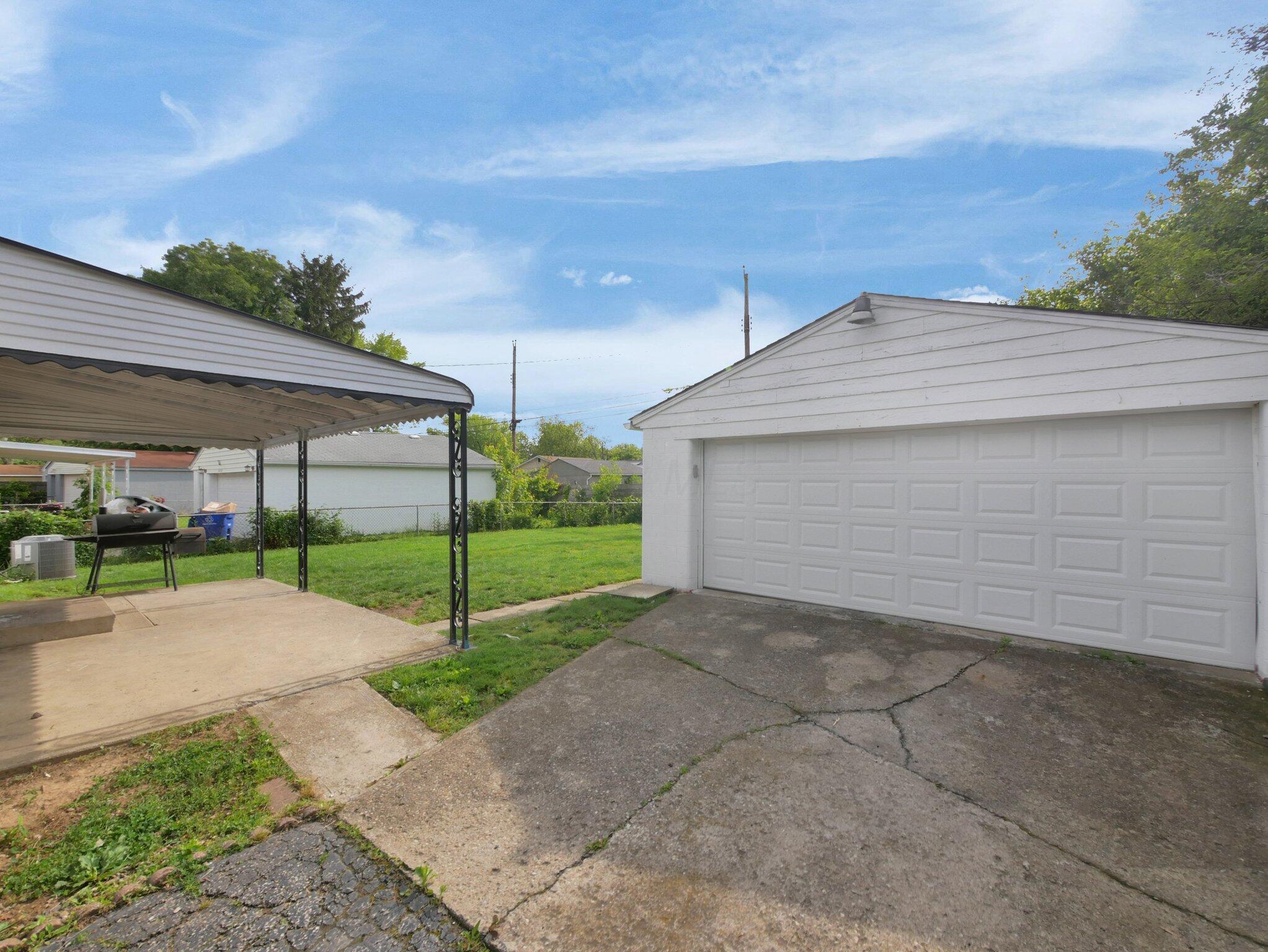 4702 Edinburgh Lane Property Photo 24