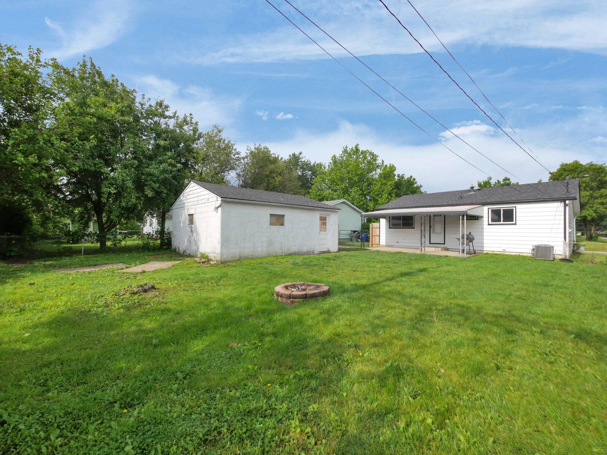4702 Edinburgh Lane Property Photo 25