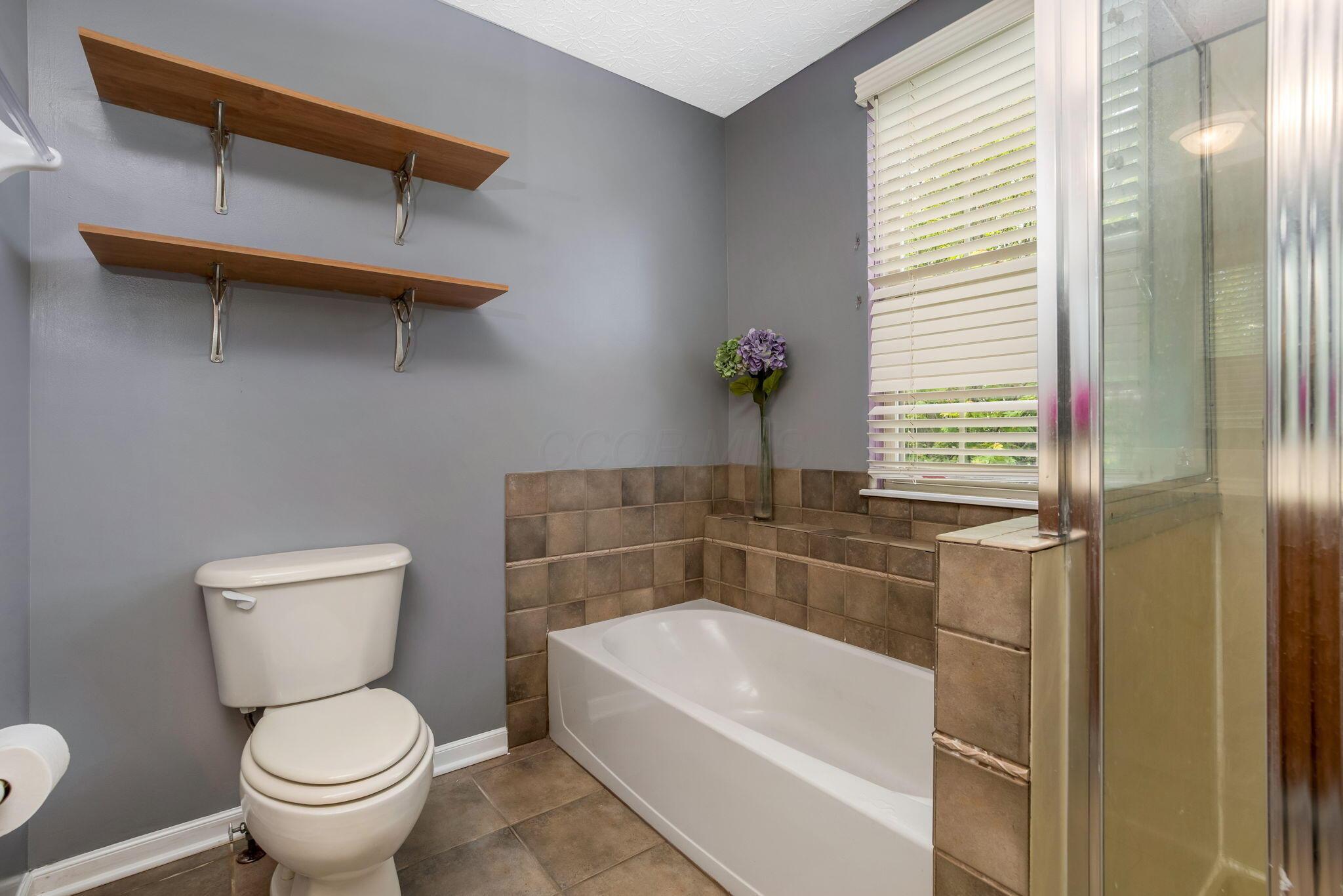 652 Thatch Street Property Photo 23