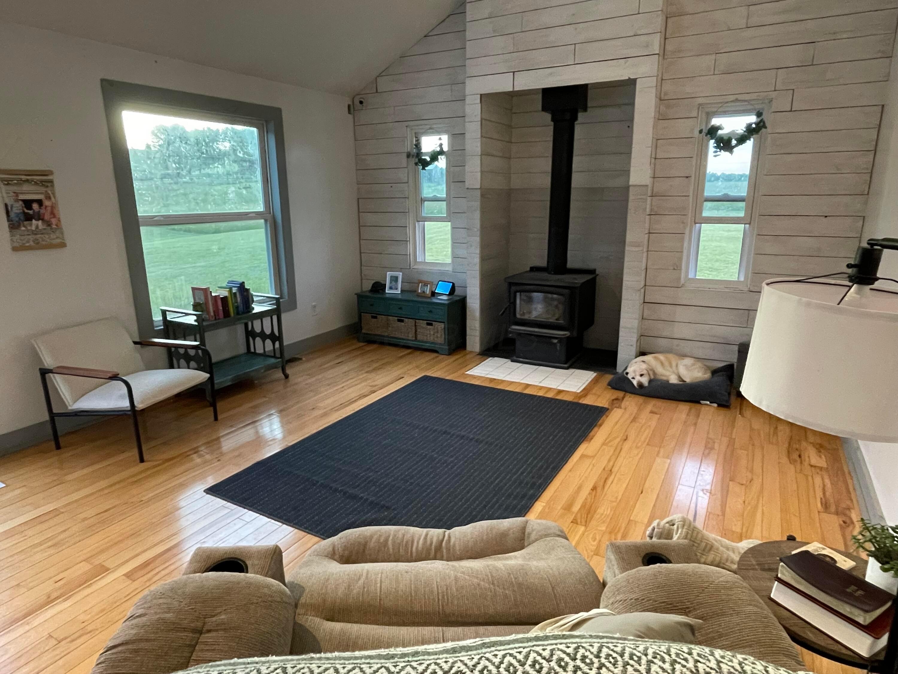 15393 Shade Road Property Photo 4