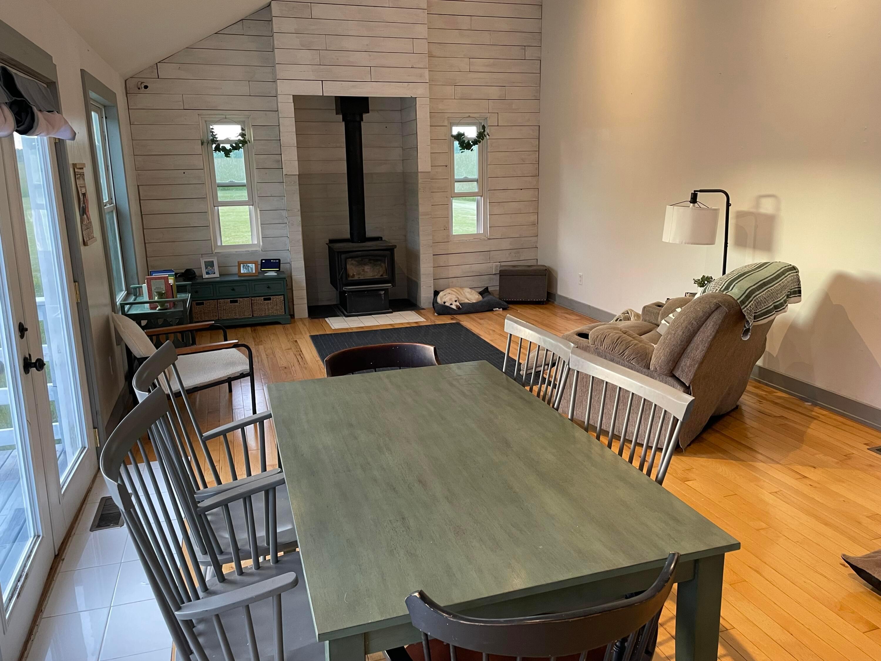 15393 Shade Road Property Photo 5