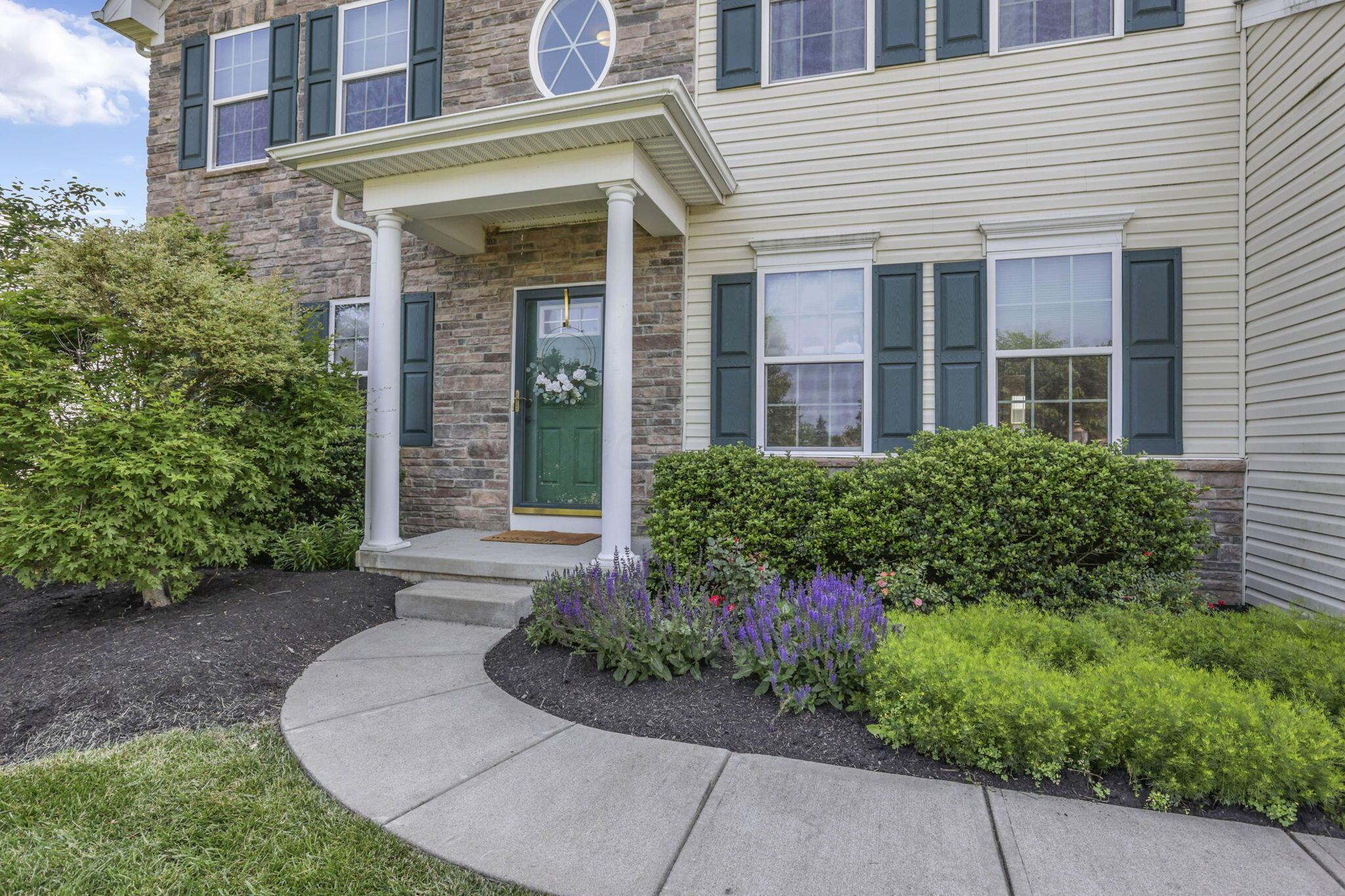 135 Tassel View Street Property Photo 4