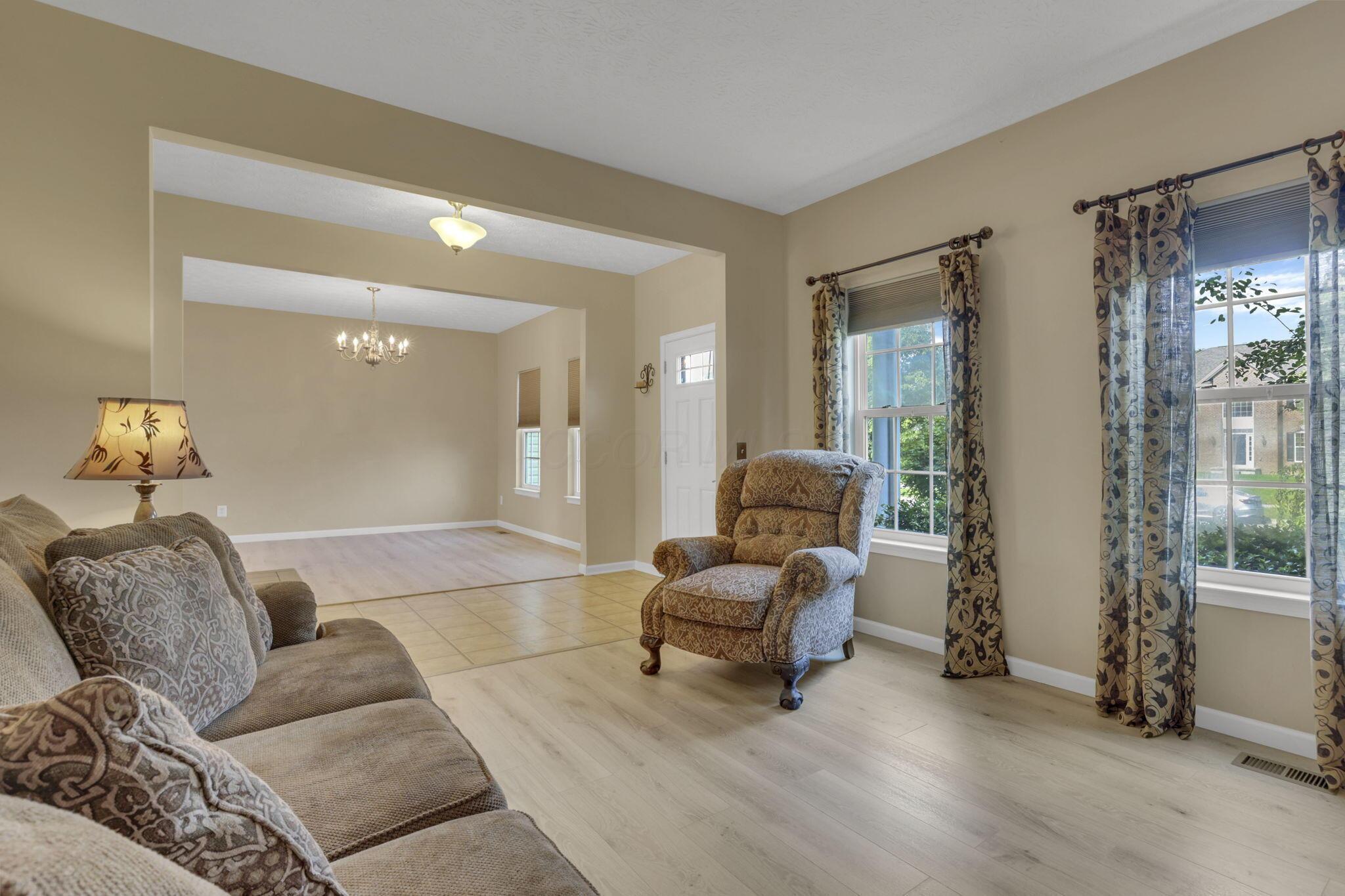 135 Tassel View Street Property Photo 10