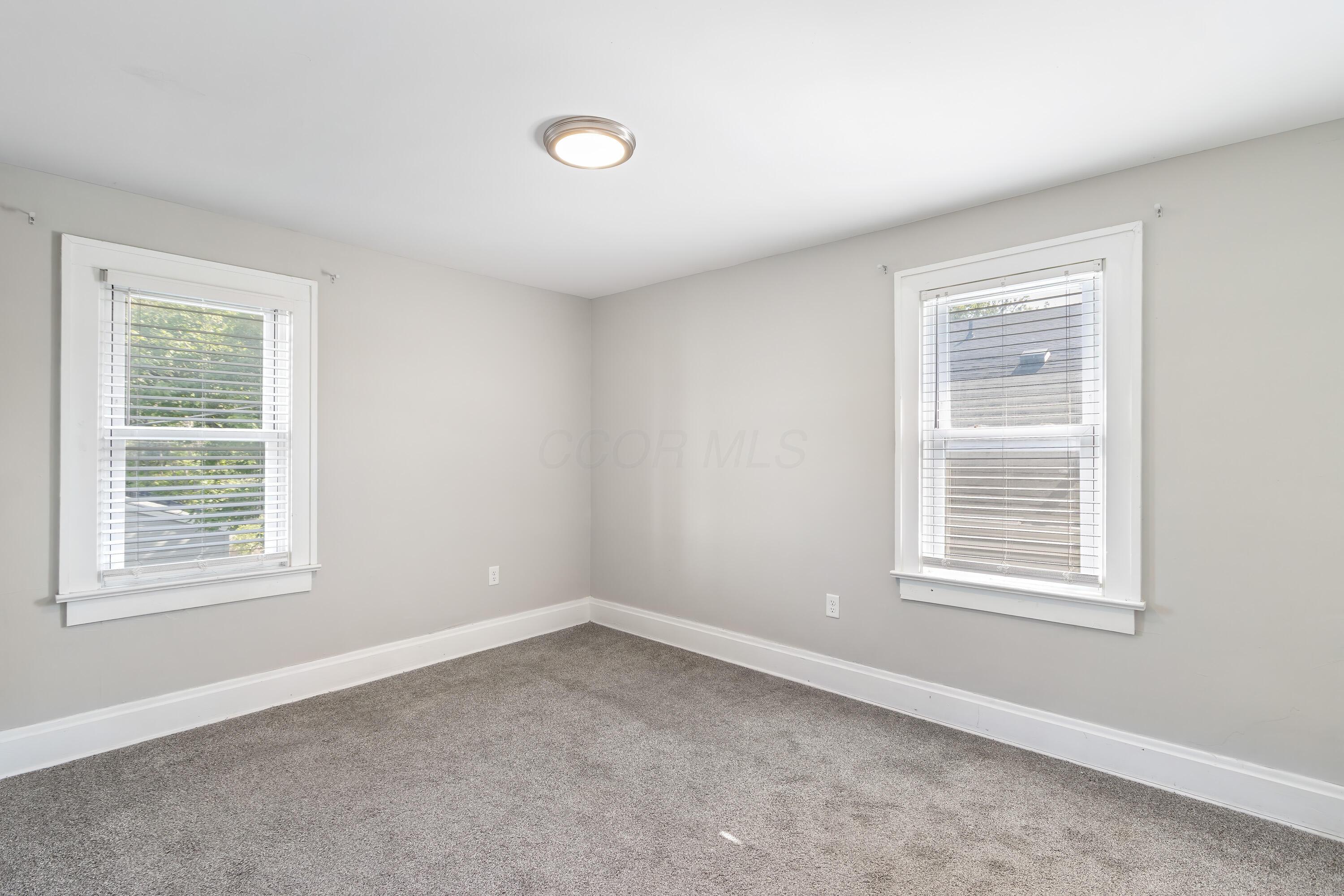 638 Stewart Avenue Property Photo 21