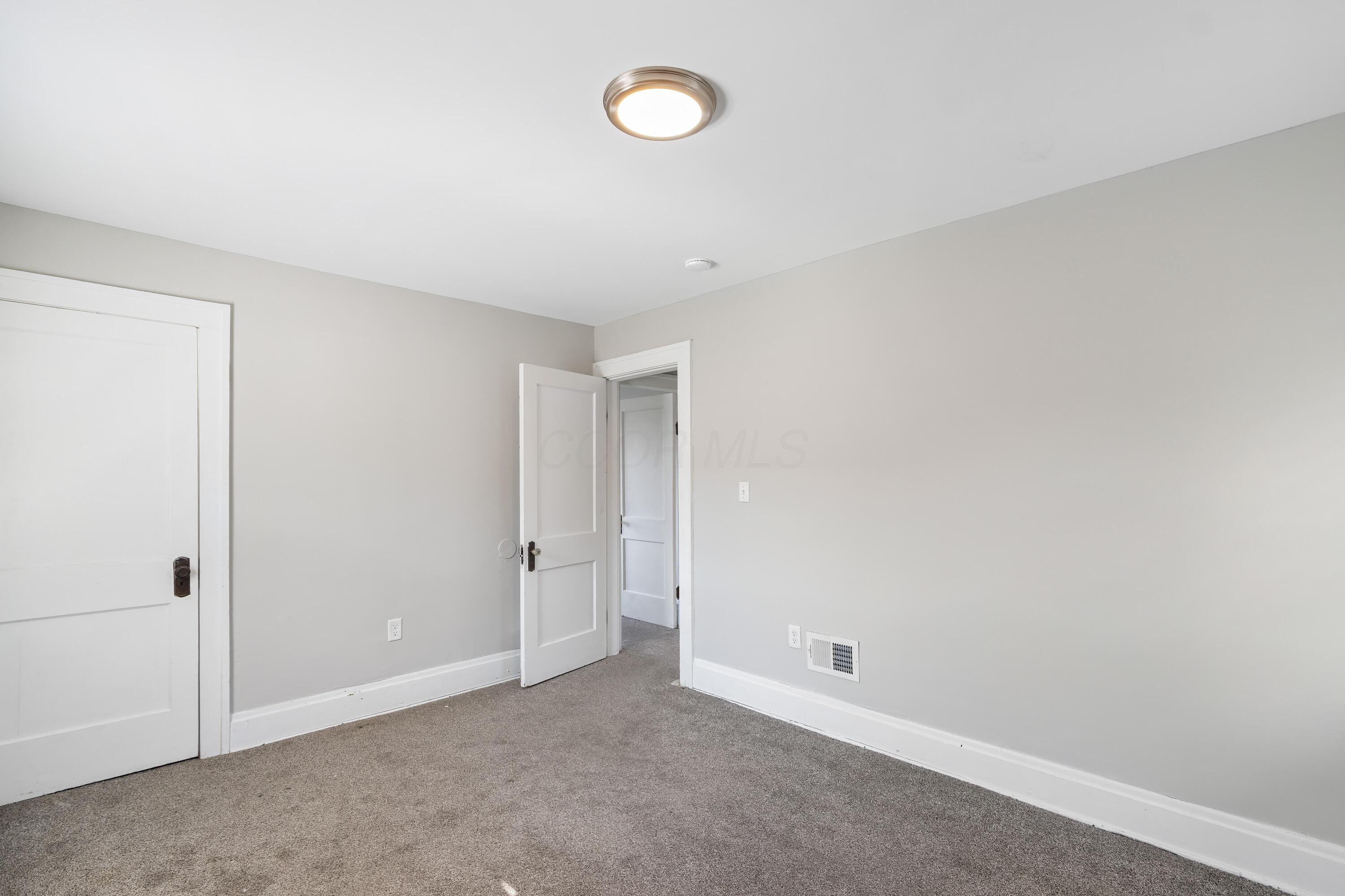 638 Stewart Avenue Property Photo 22