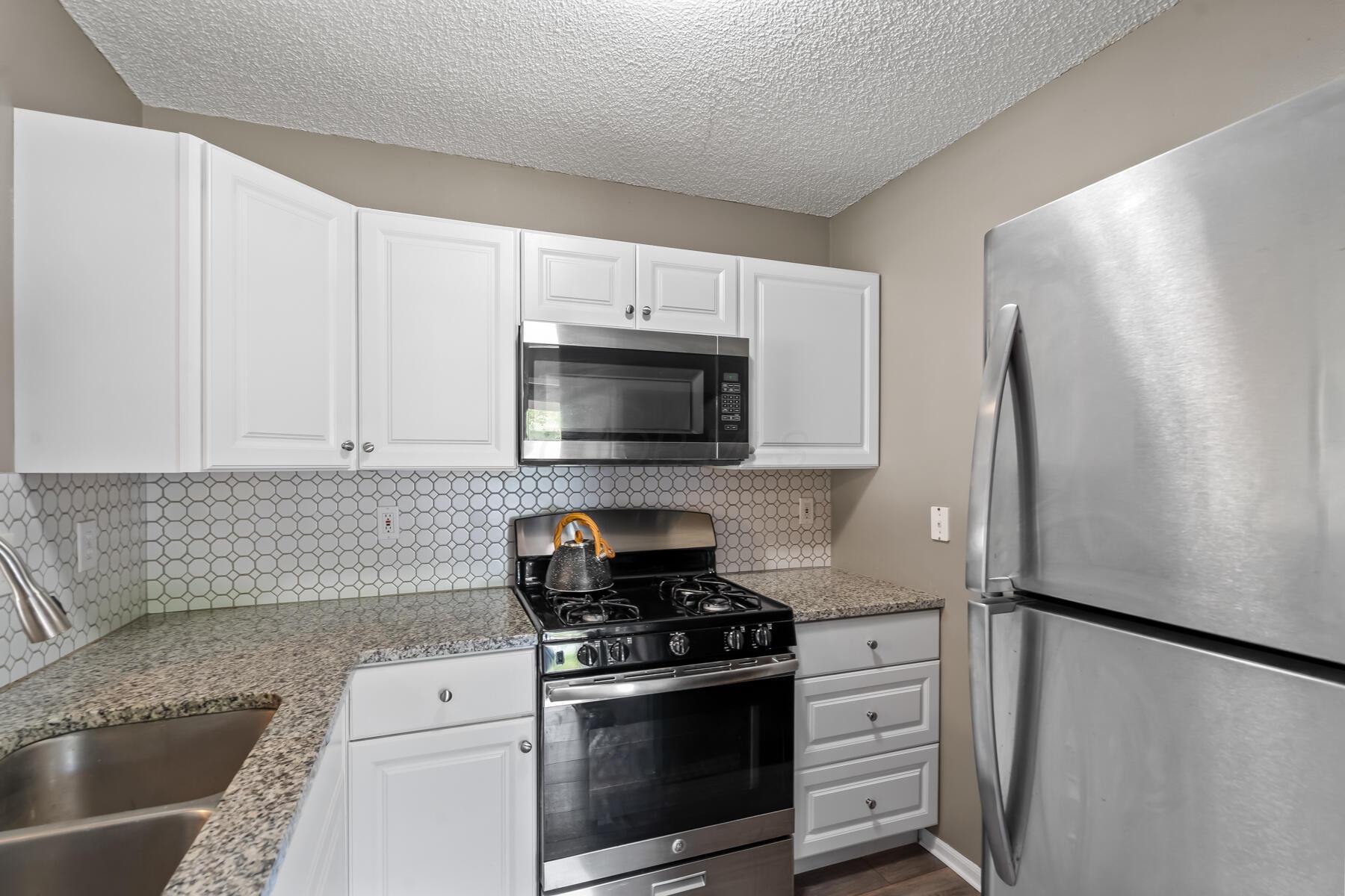 1752 Ridgebury Drive, 138a Property Photo 10