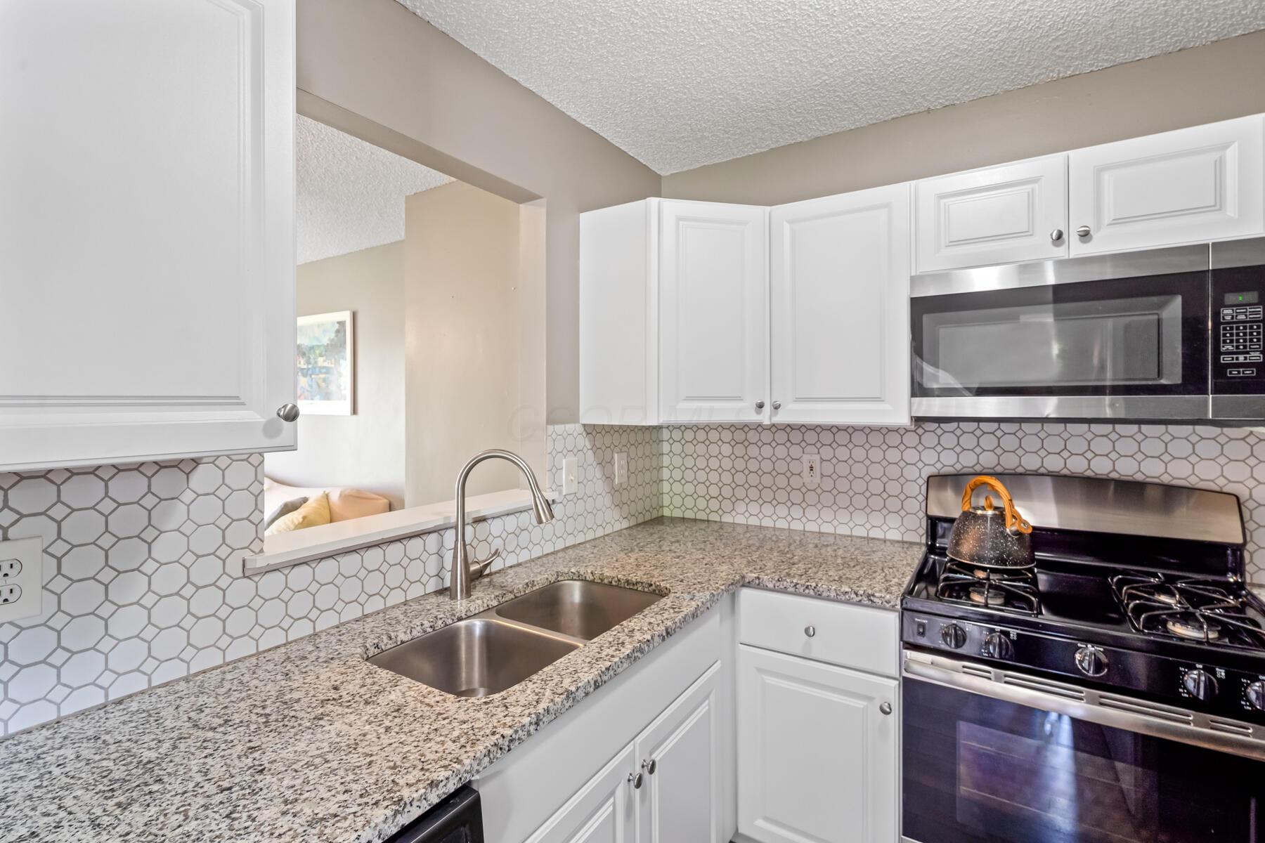 1752 Ridgebury Drive, 138a Property Photo 11