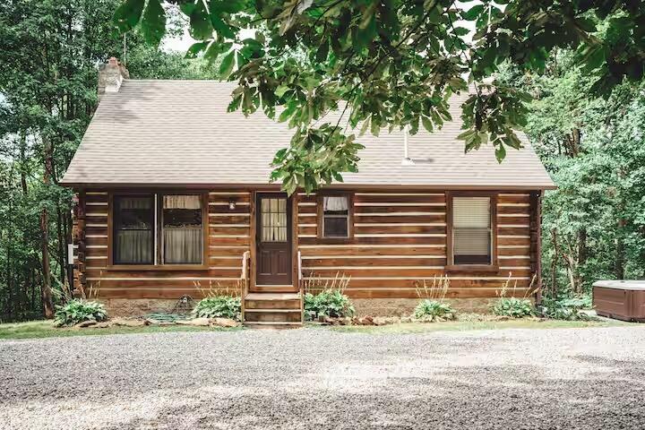 22916 Sam's Creek Road Property Photo 1