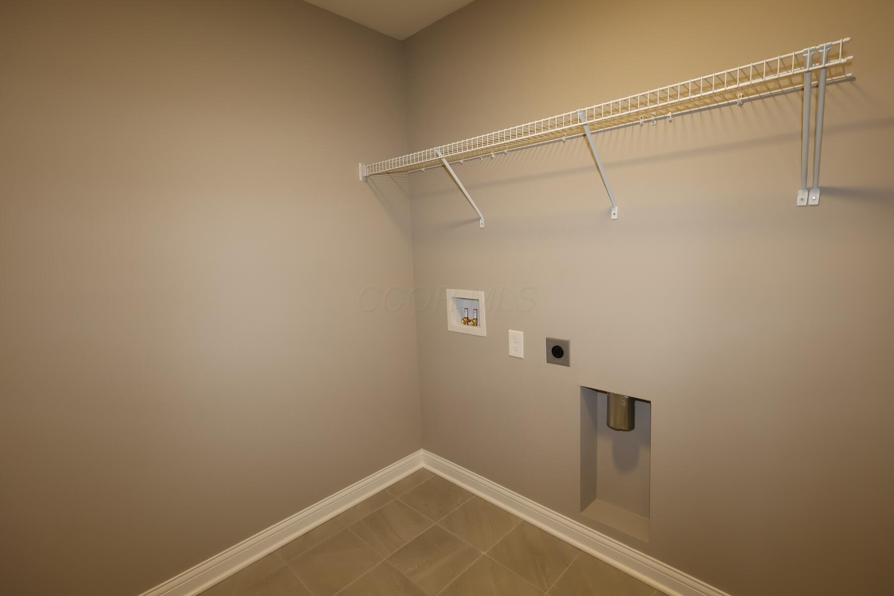 7074 Unitas Loop Property Photo 9