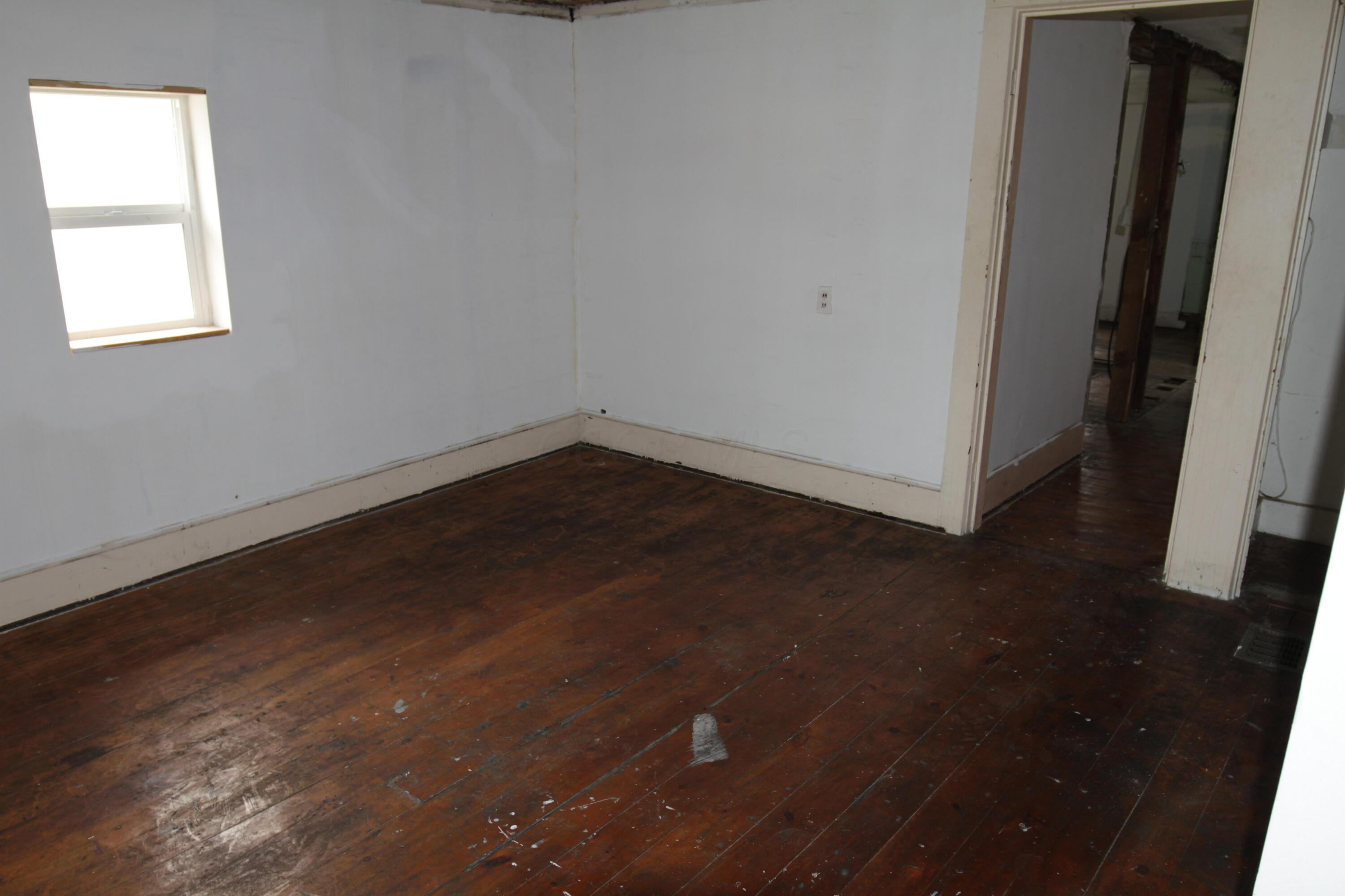 341 W Church St Street Property Photo 16