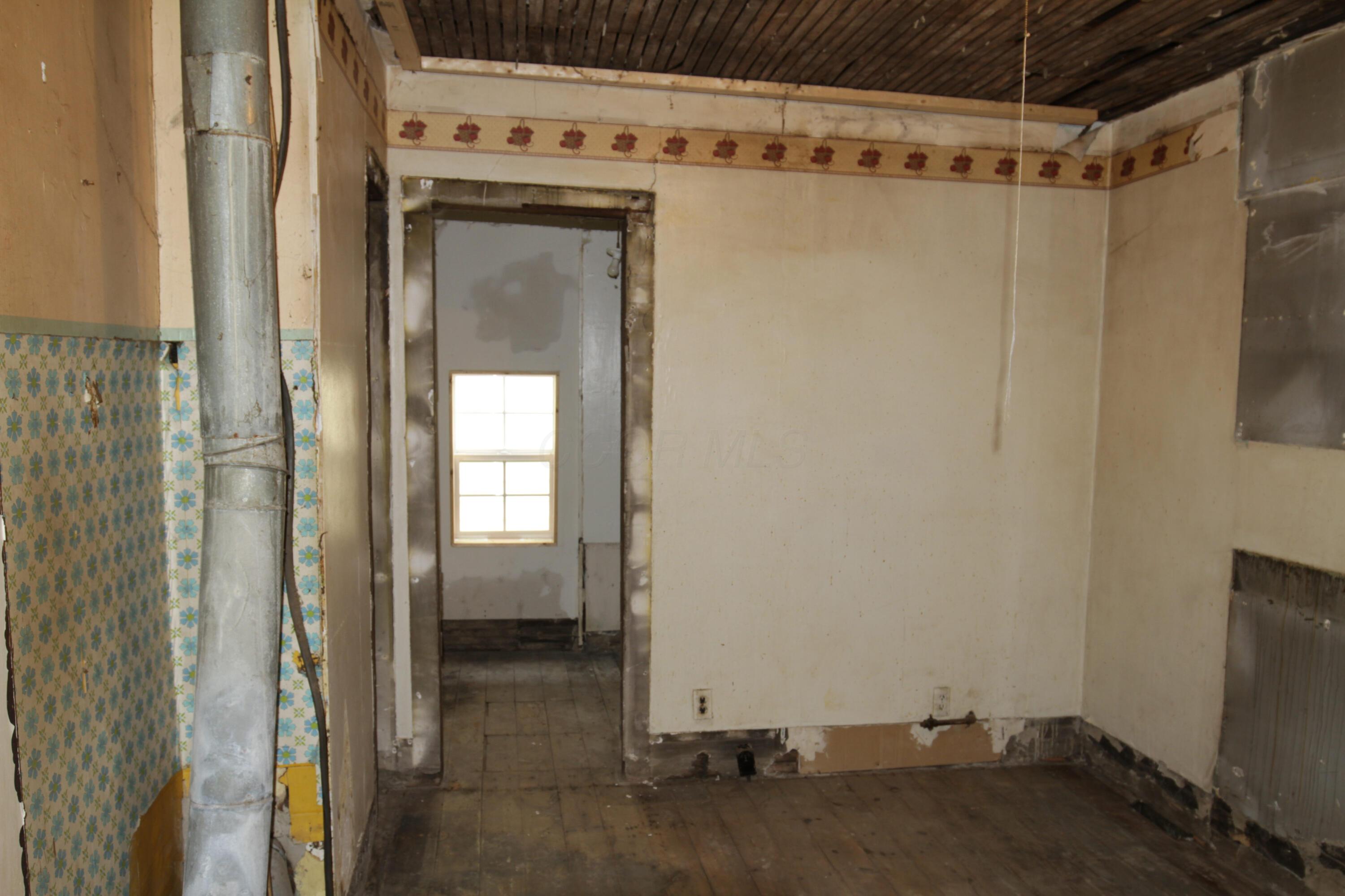 341 W Church St Street Property Photo 22