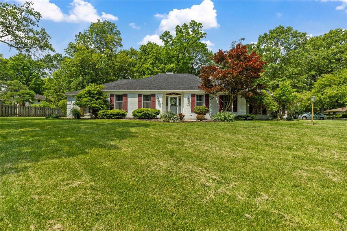 685 Hawthorne Drive Property Photo 1