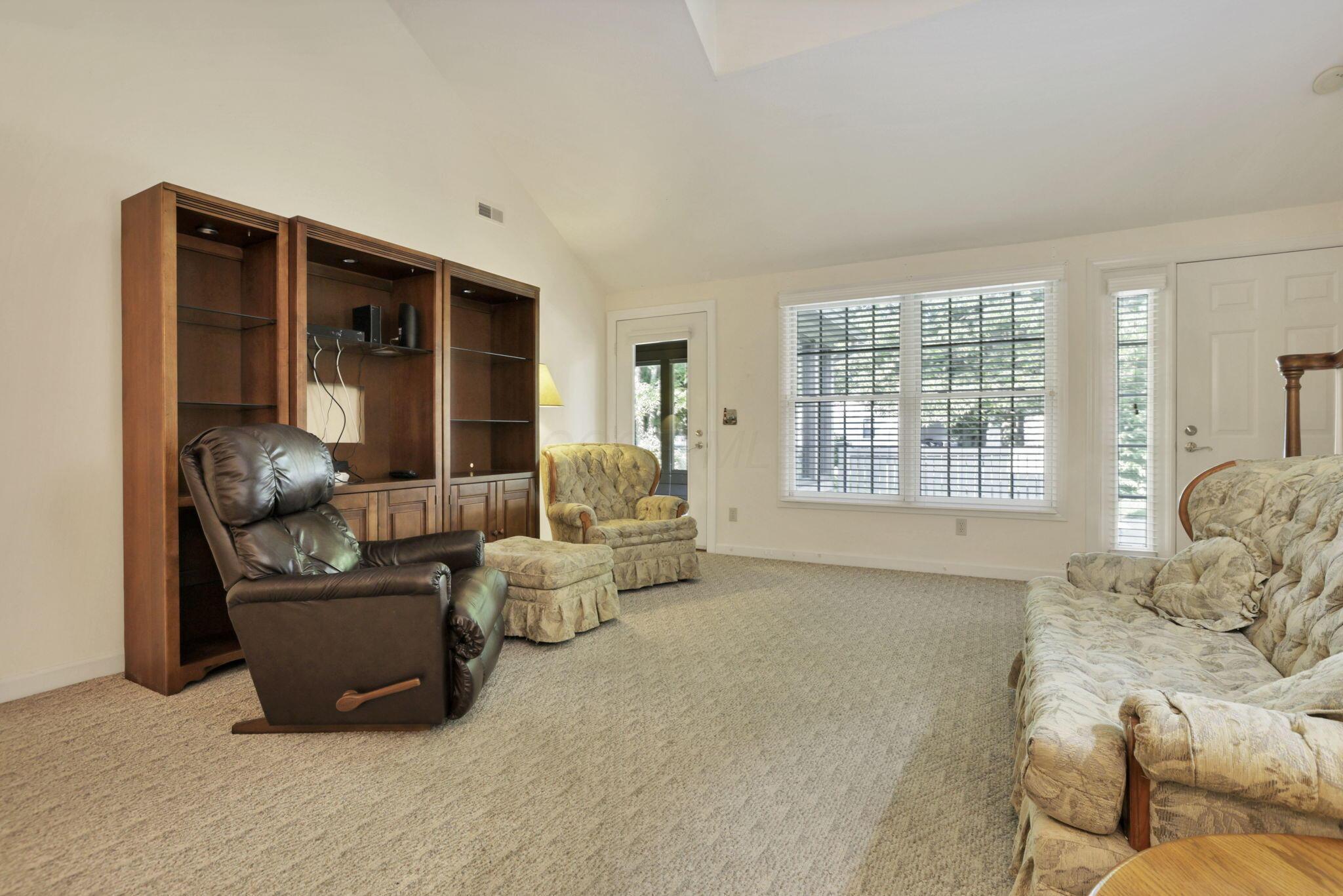 53 Stone House Court Property Photo 6