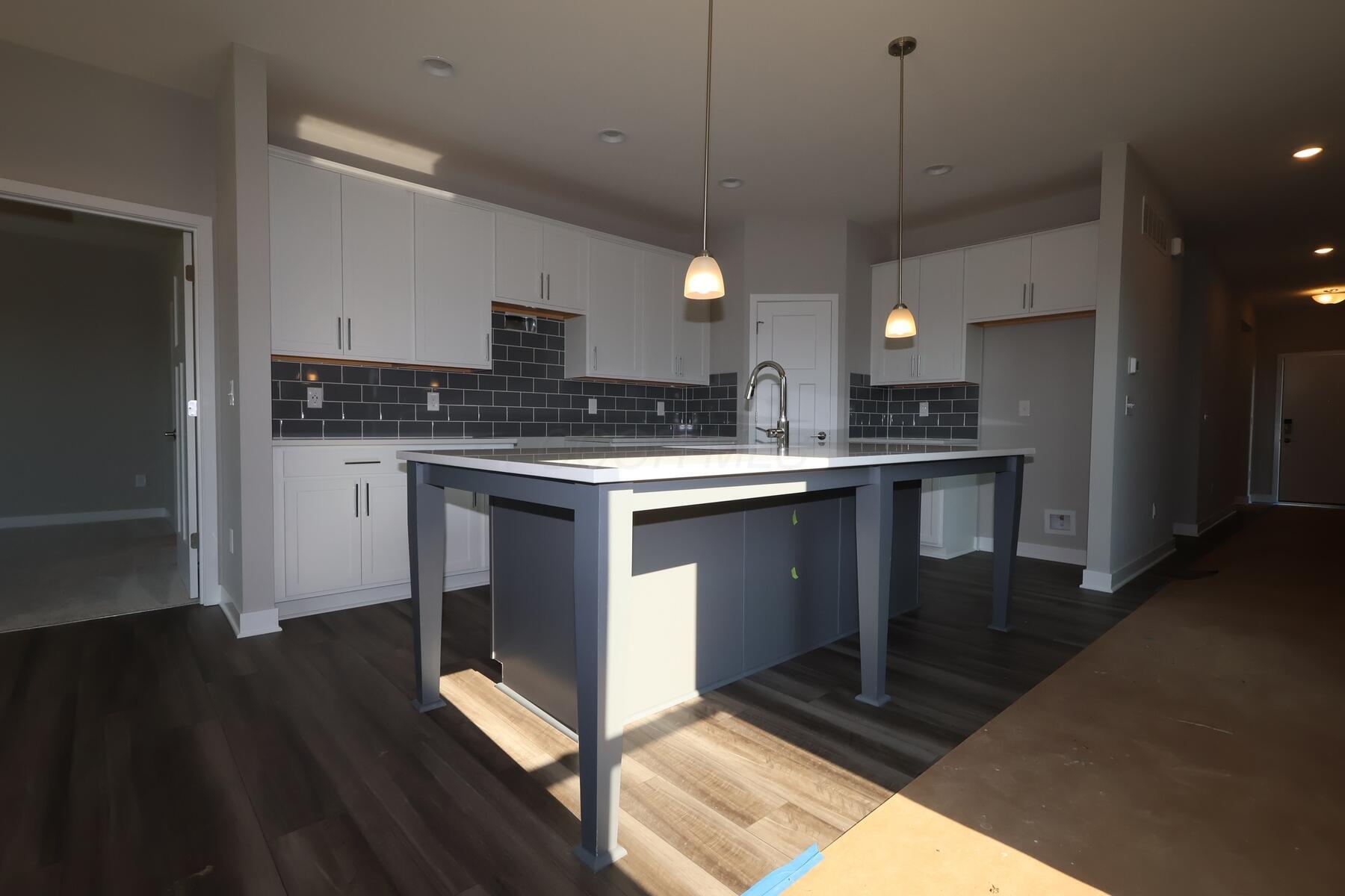 7032 Unitas Loop Property Photo 4