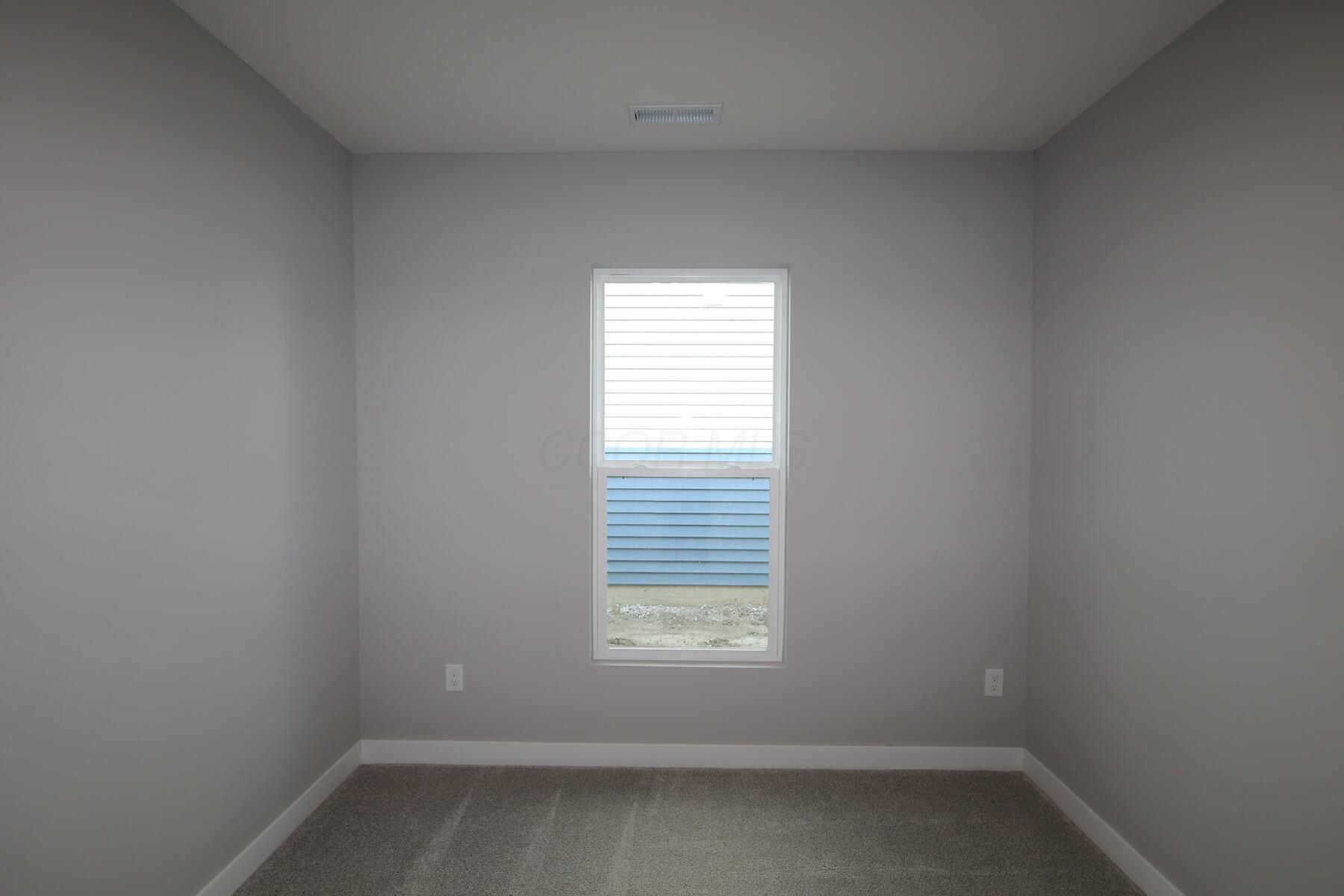 7032 Unitas Loop Property Photo 9