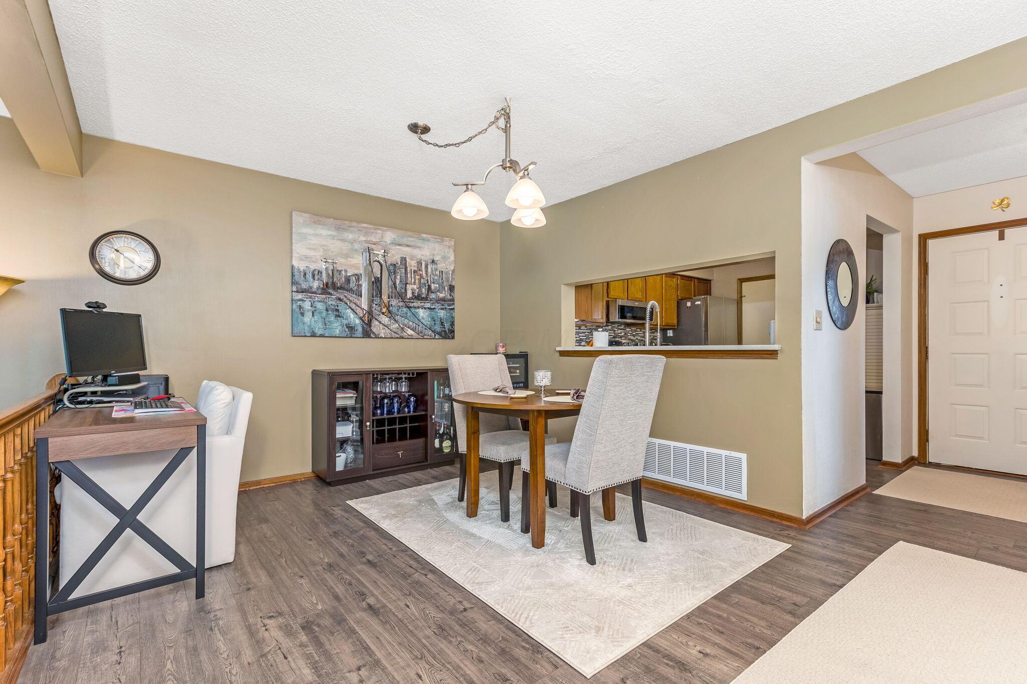 7179 Inverness Court Property Photo 9