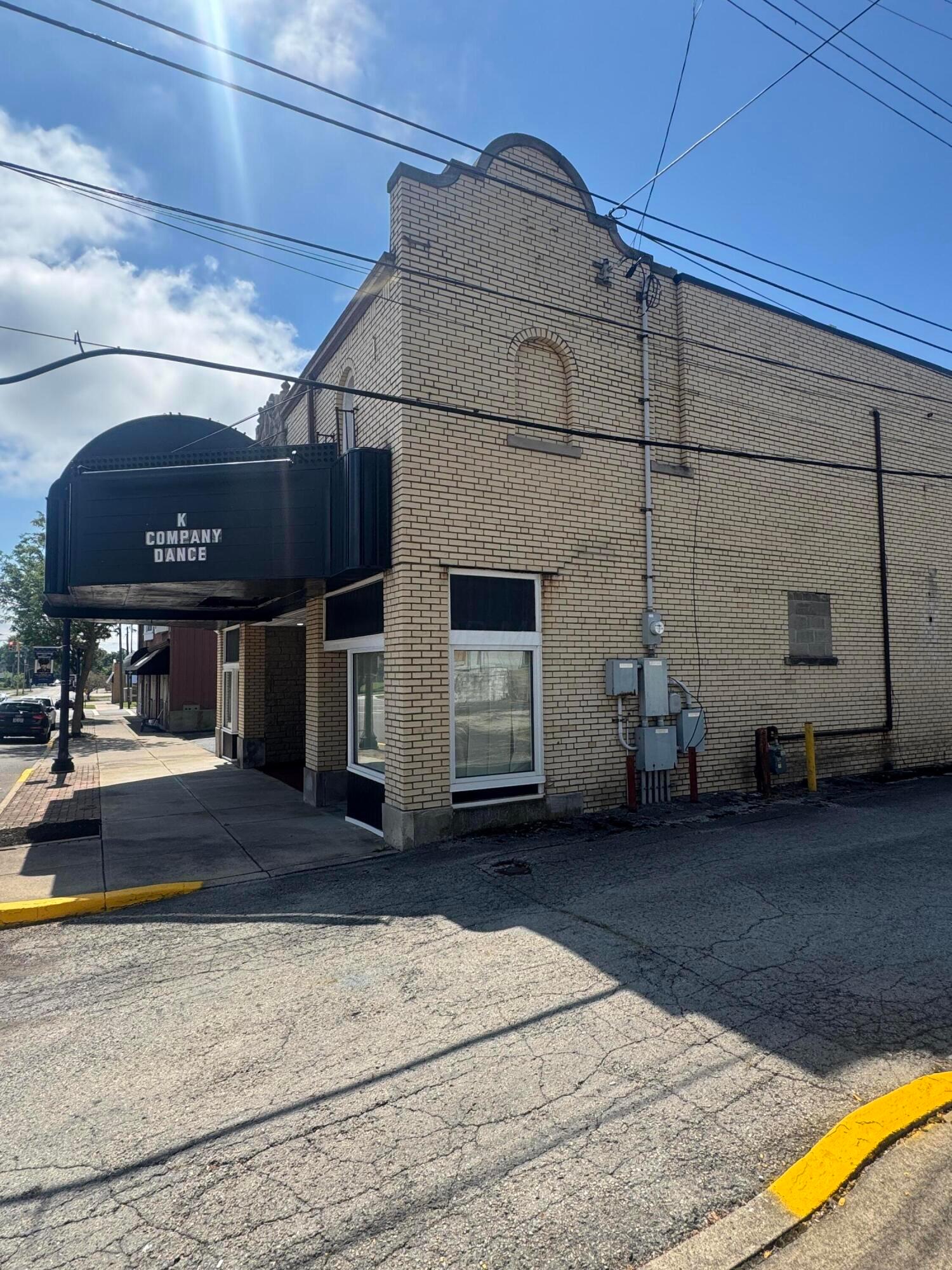 133 S Fayette Street Property Photo 1