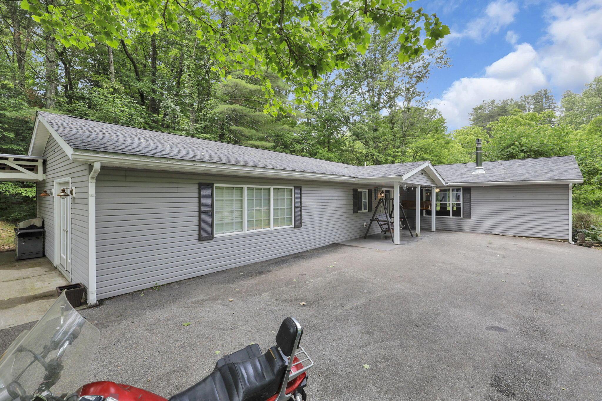 8175 Vore Ridge Road Property Photo 3
