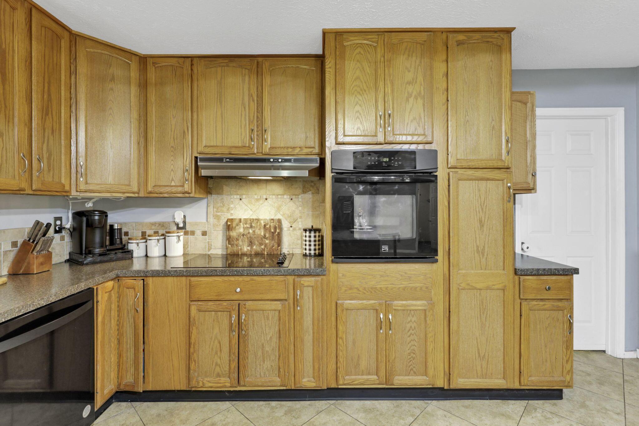 8175 Vore Ridge Road Property Photo 9