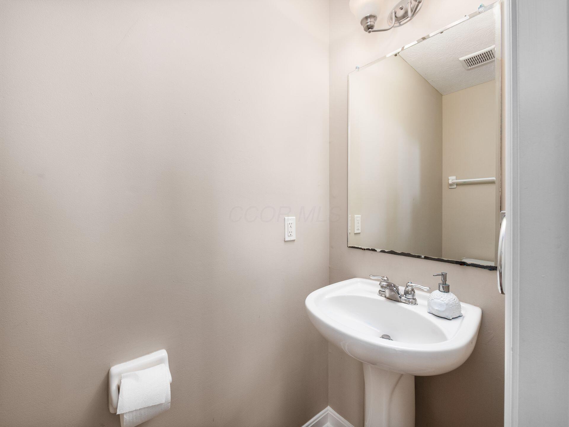 5608 Maple Dell Court Property Photo 27