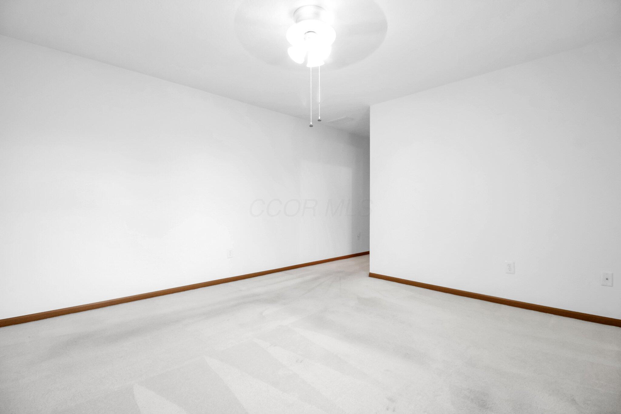 106 Kings Way Property Photo 12
