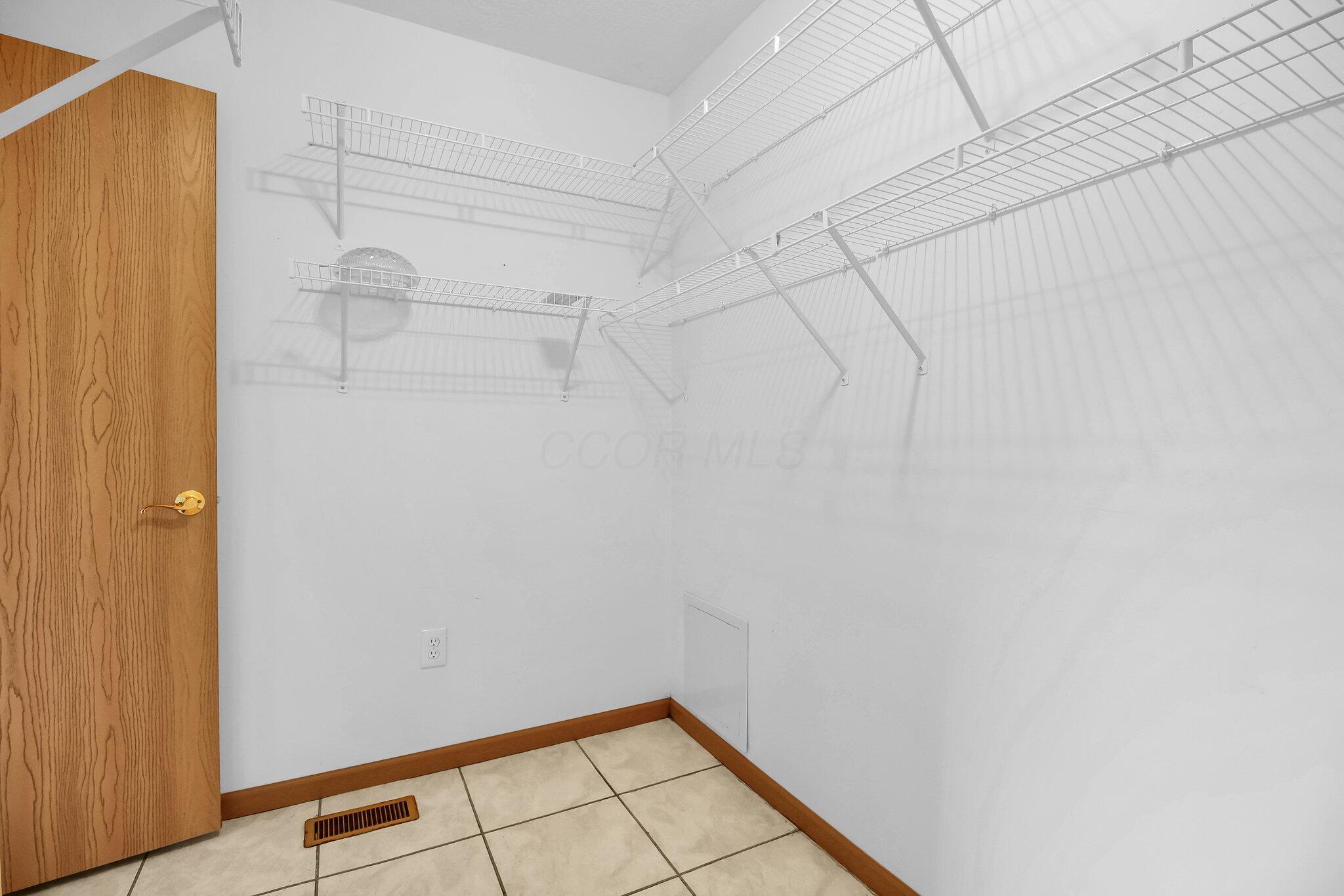 106 Kings Way Property Photo 21