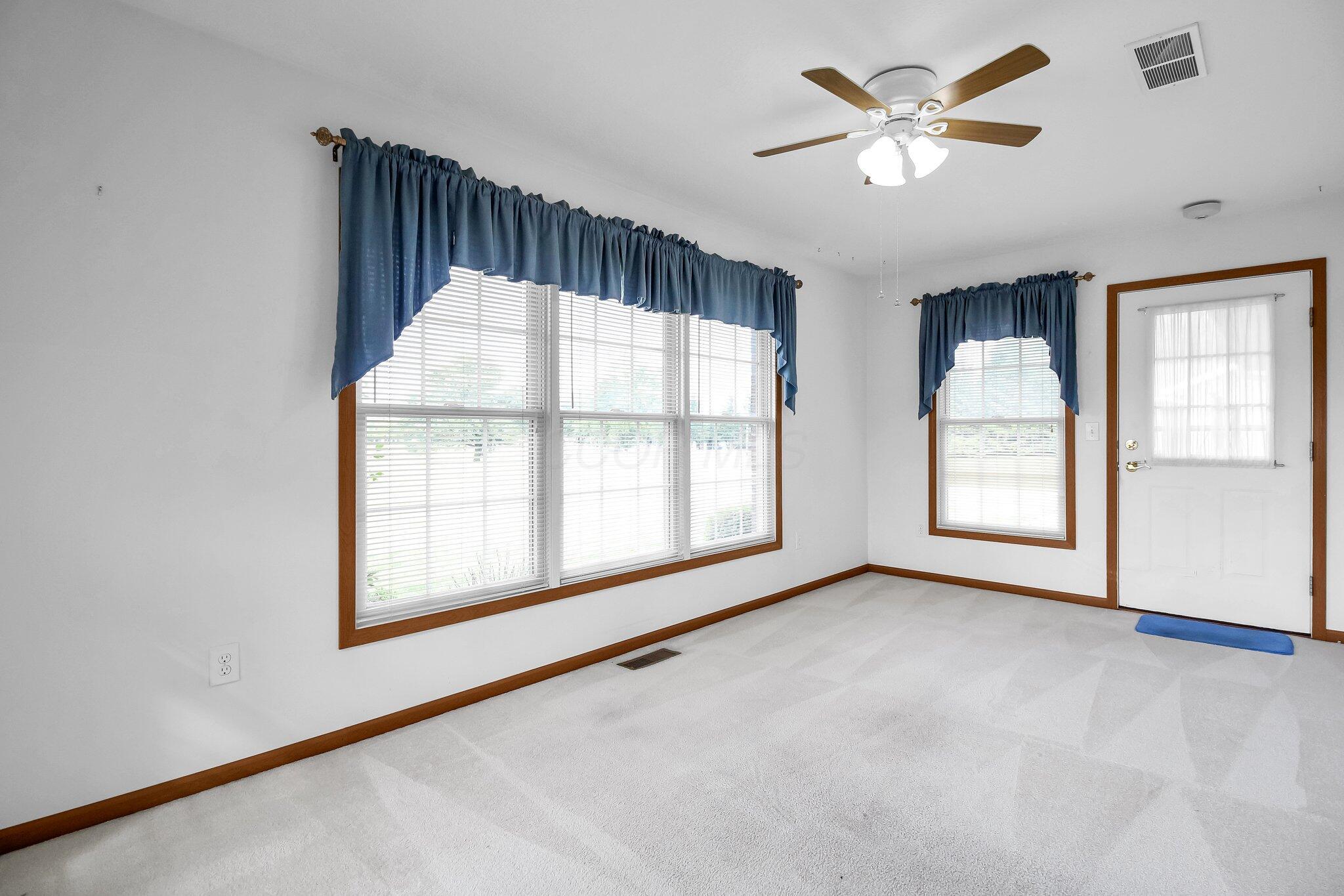 106 Kings Way Property Photo 22