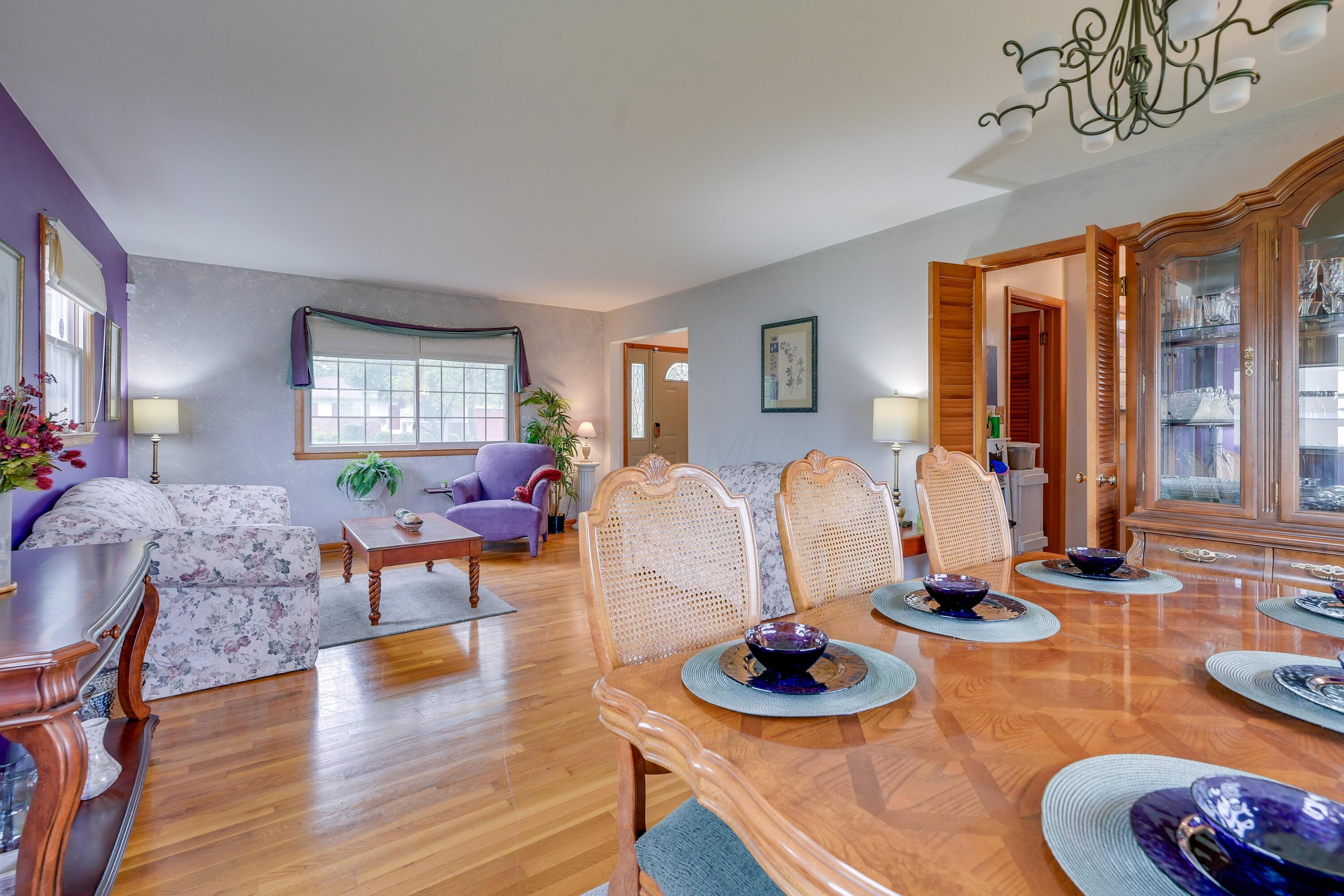 4909 Vanlear Road Property Photo 9