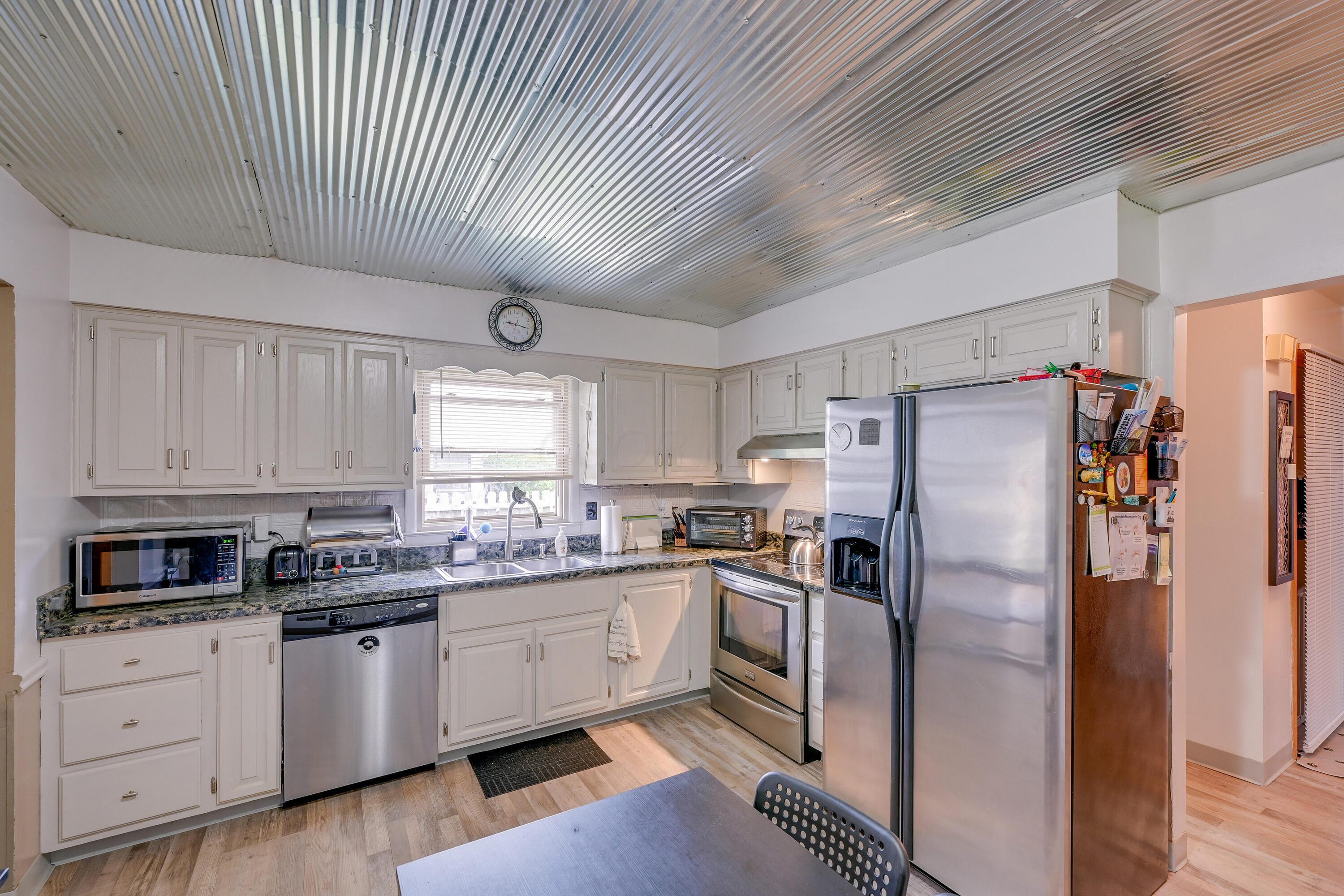 4909 Vanlear Road Property Photo 13