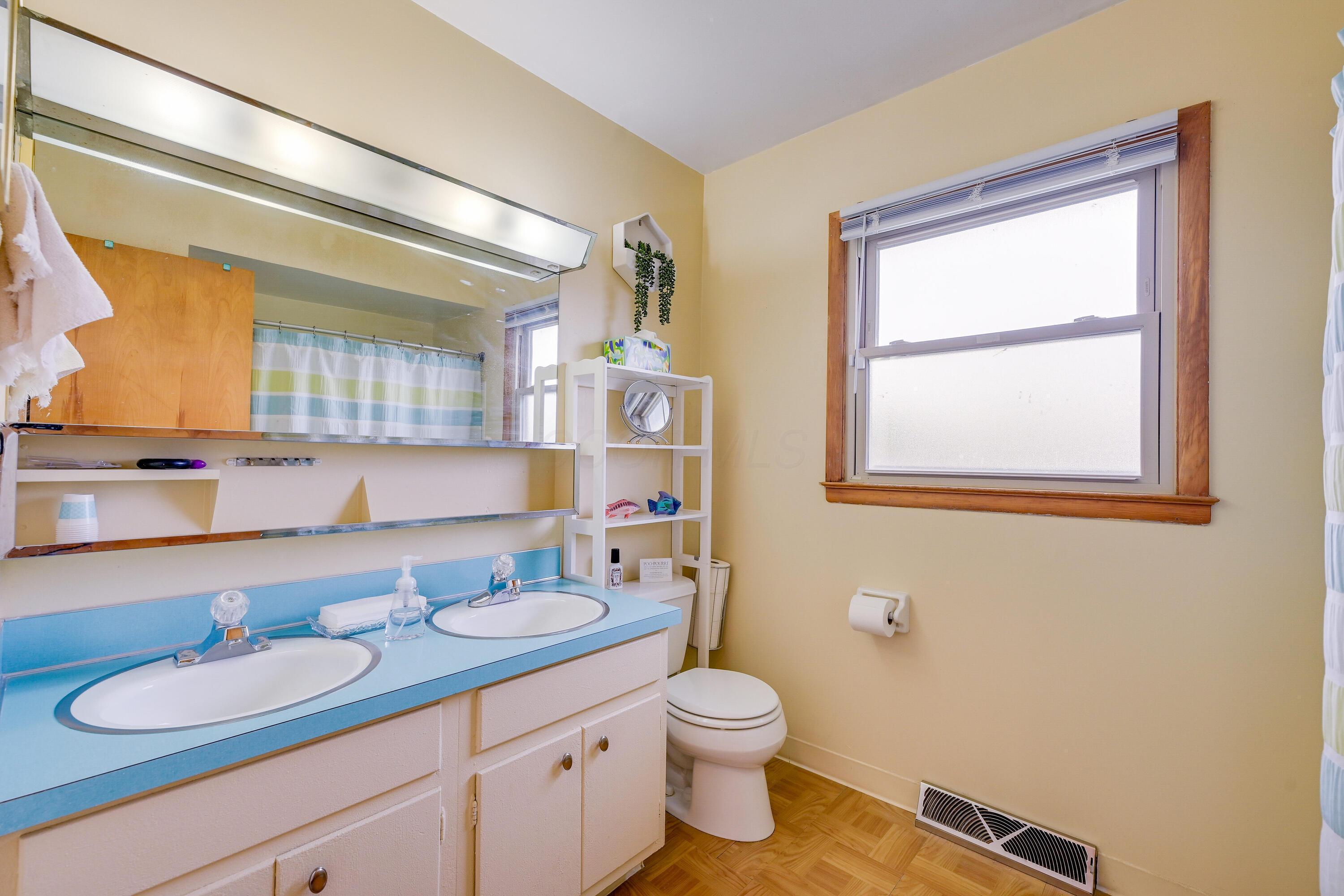4909 Vanlear Road Property Photo 26