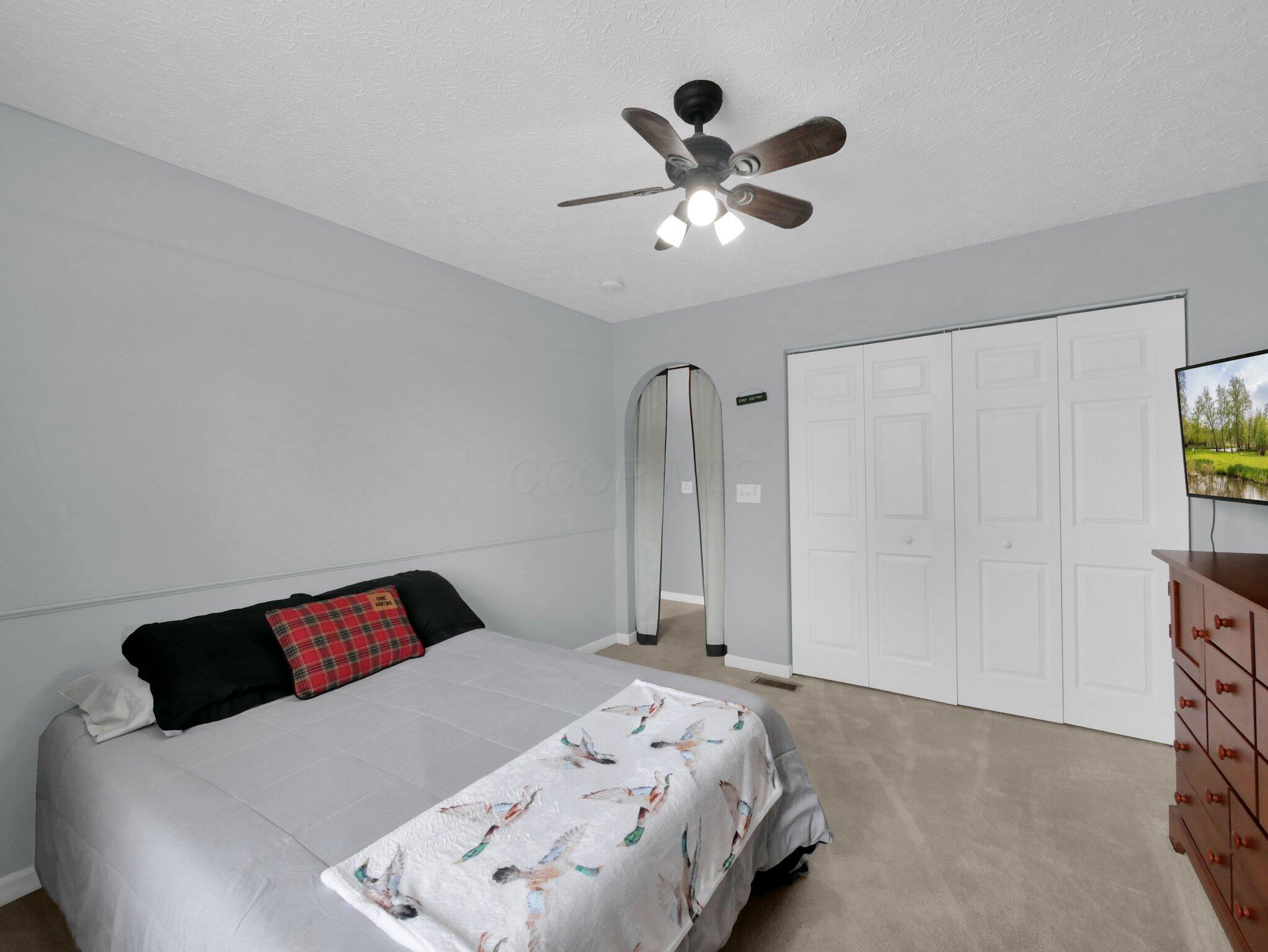 229 Victorian Drive Property Photo 20