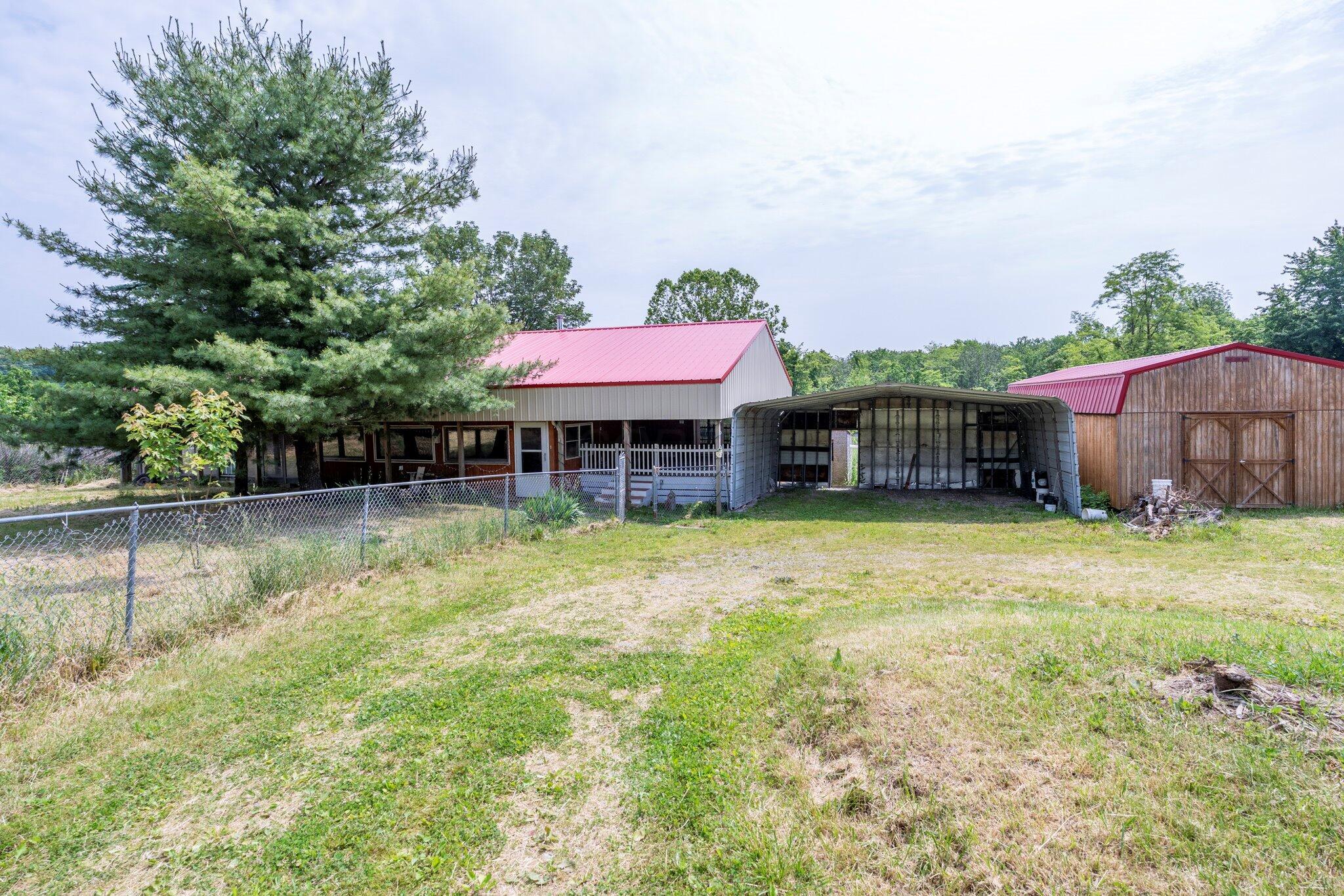 942 N Benner Hill Road Property Photo 1