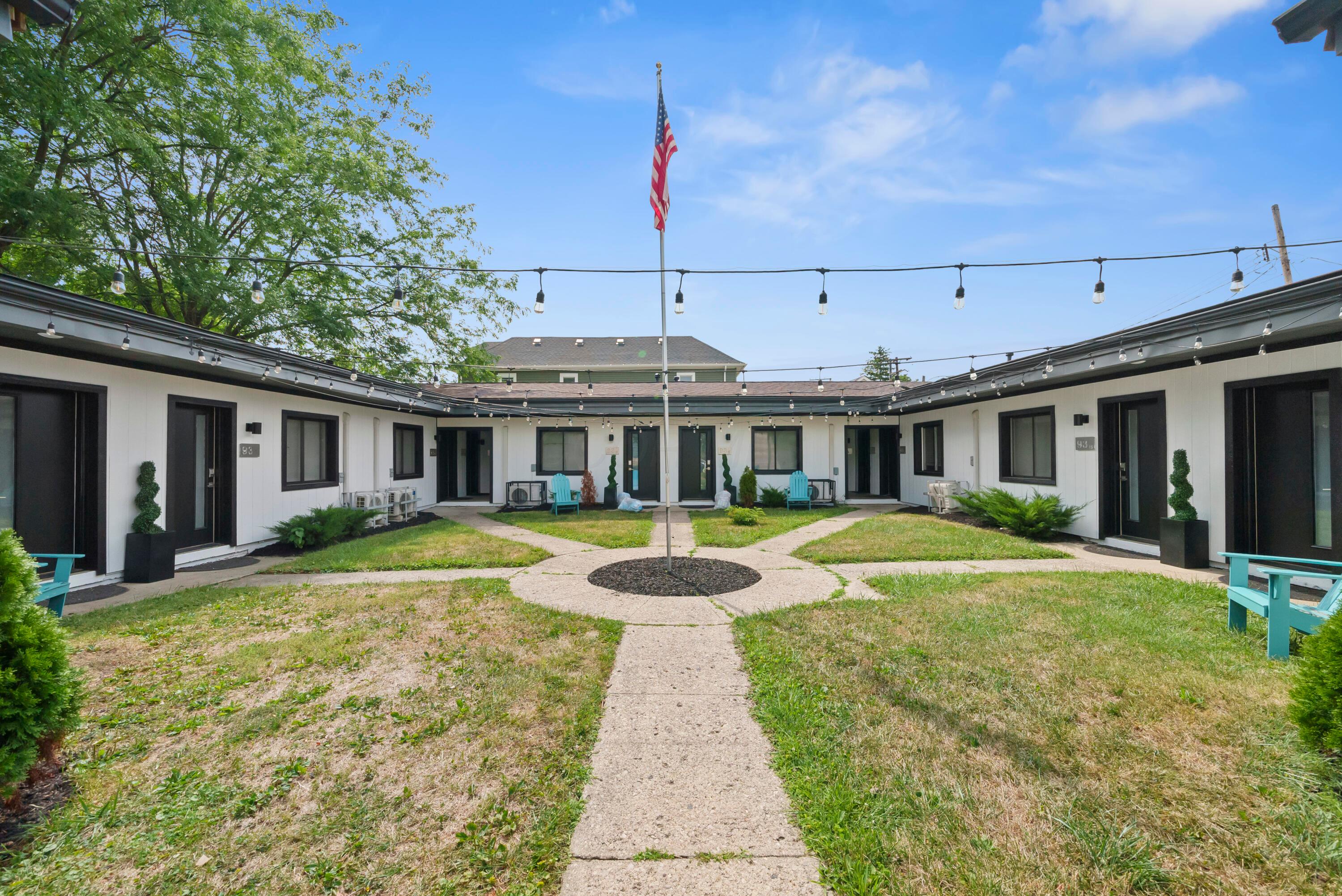 87-99 S Champion Avenue Property Photo