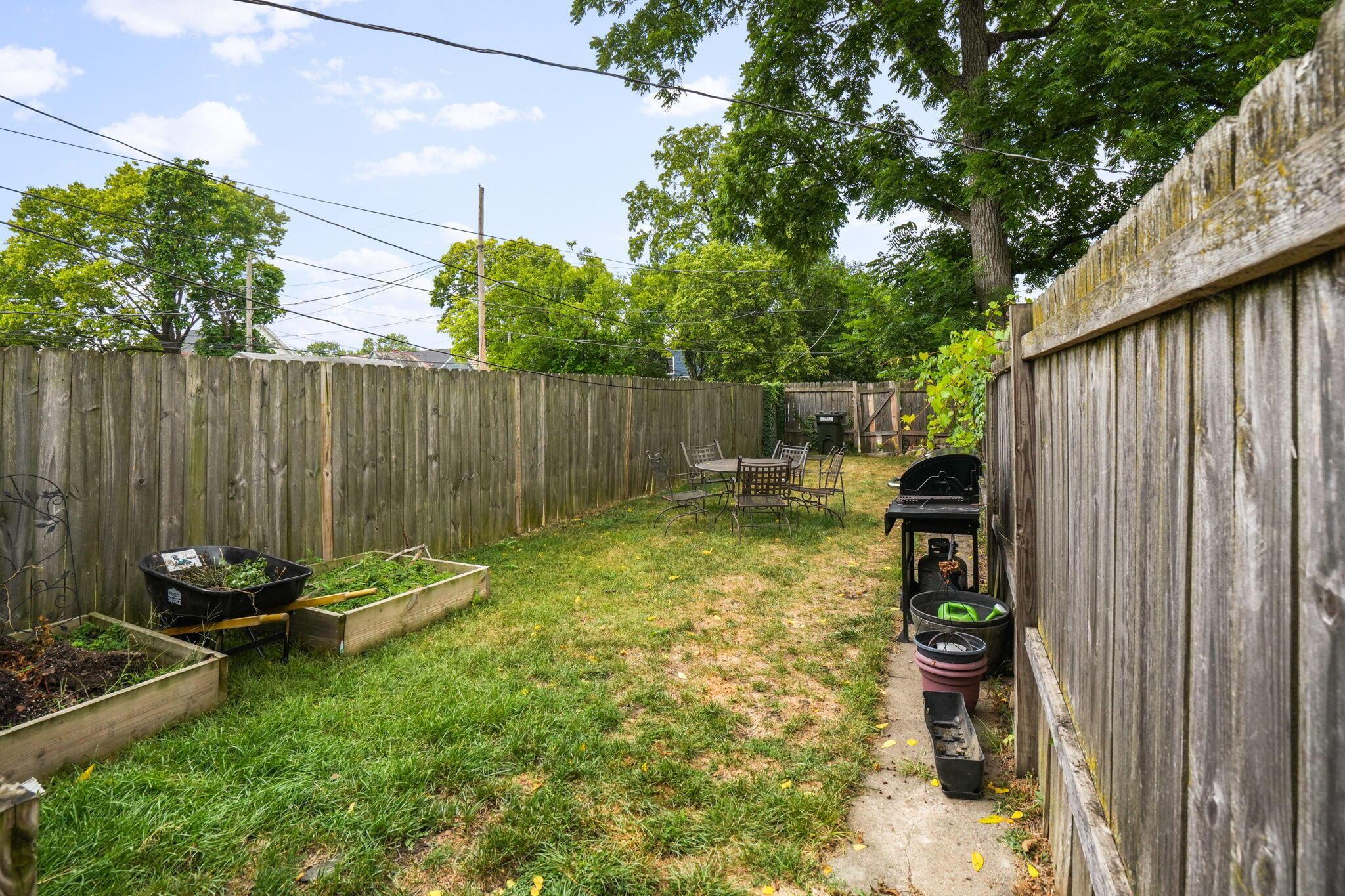 285 S Champion Avenue Property Photo 15