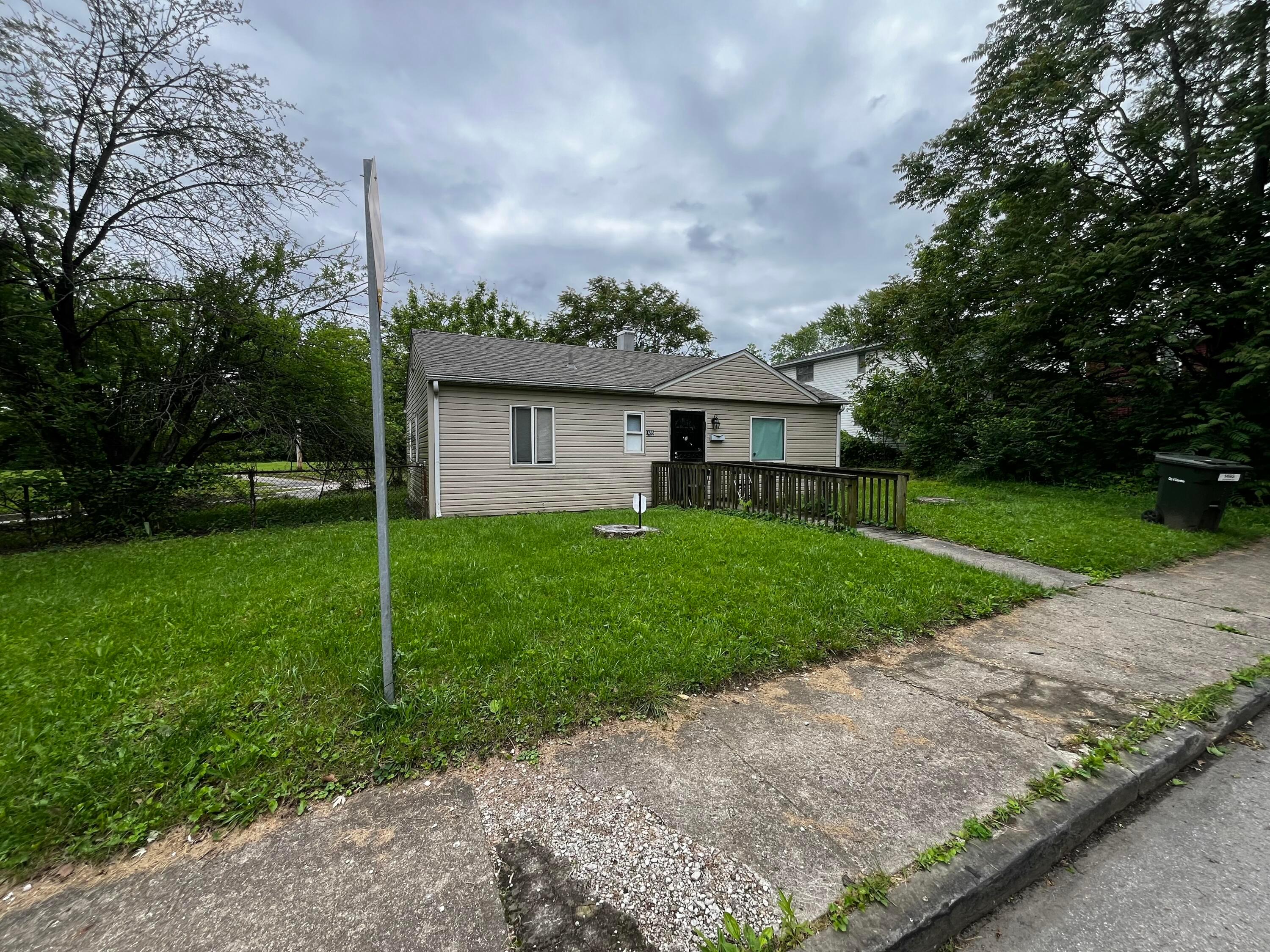 1495 Atcheson Street Property Photo