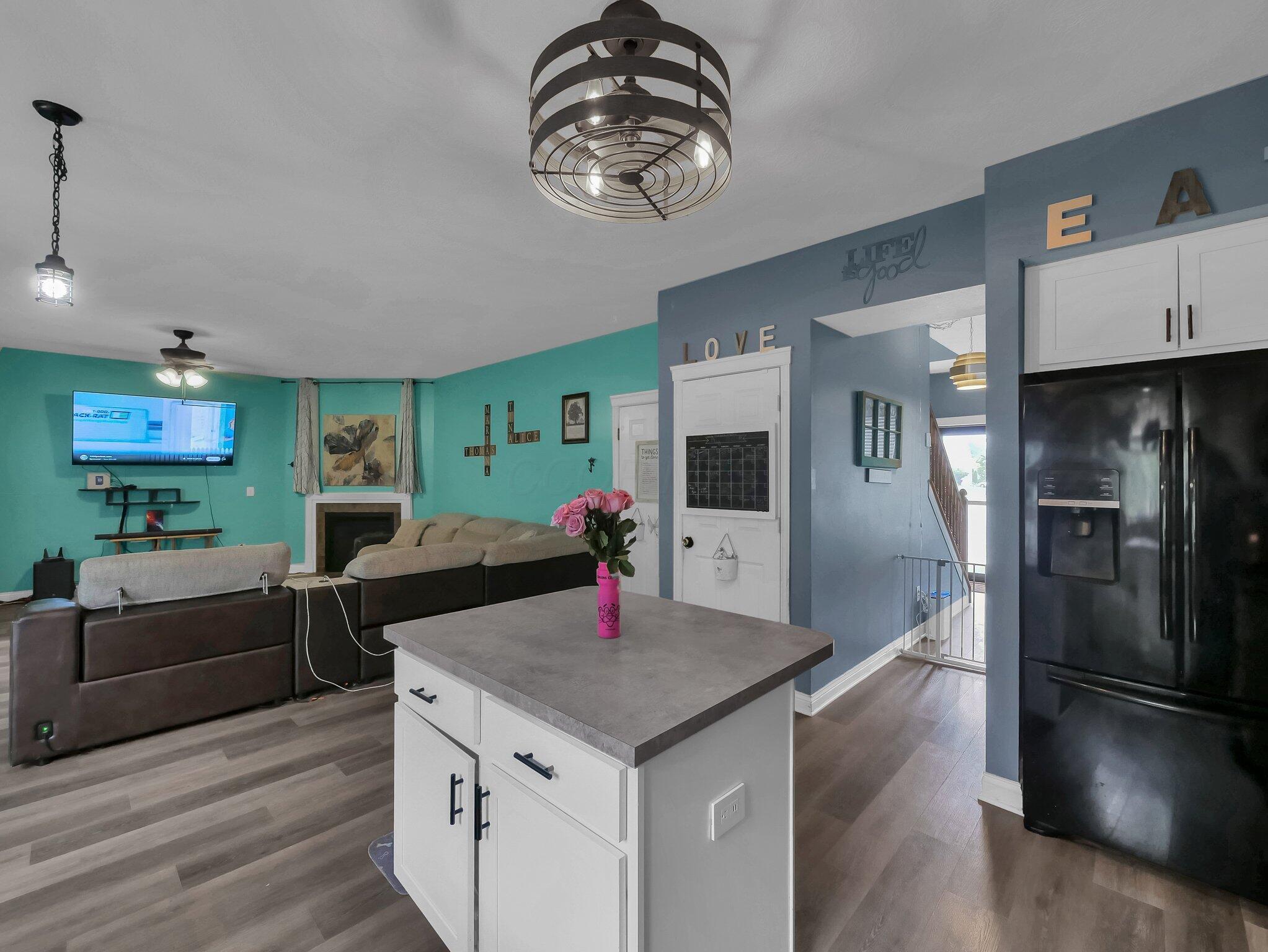 8547 Haleigh Woods Drive Property Photo 8
