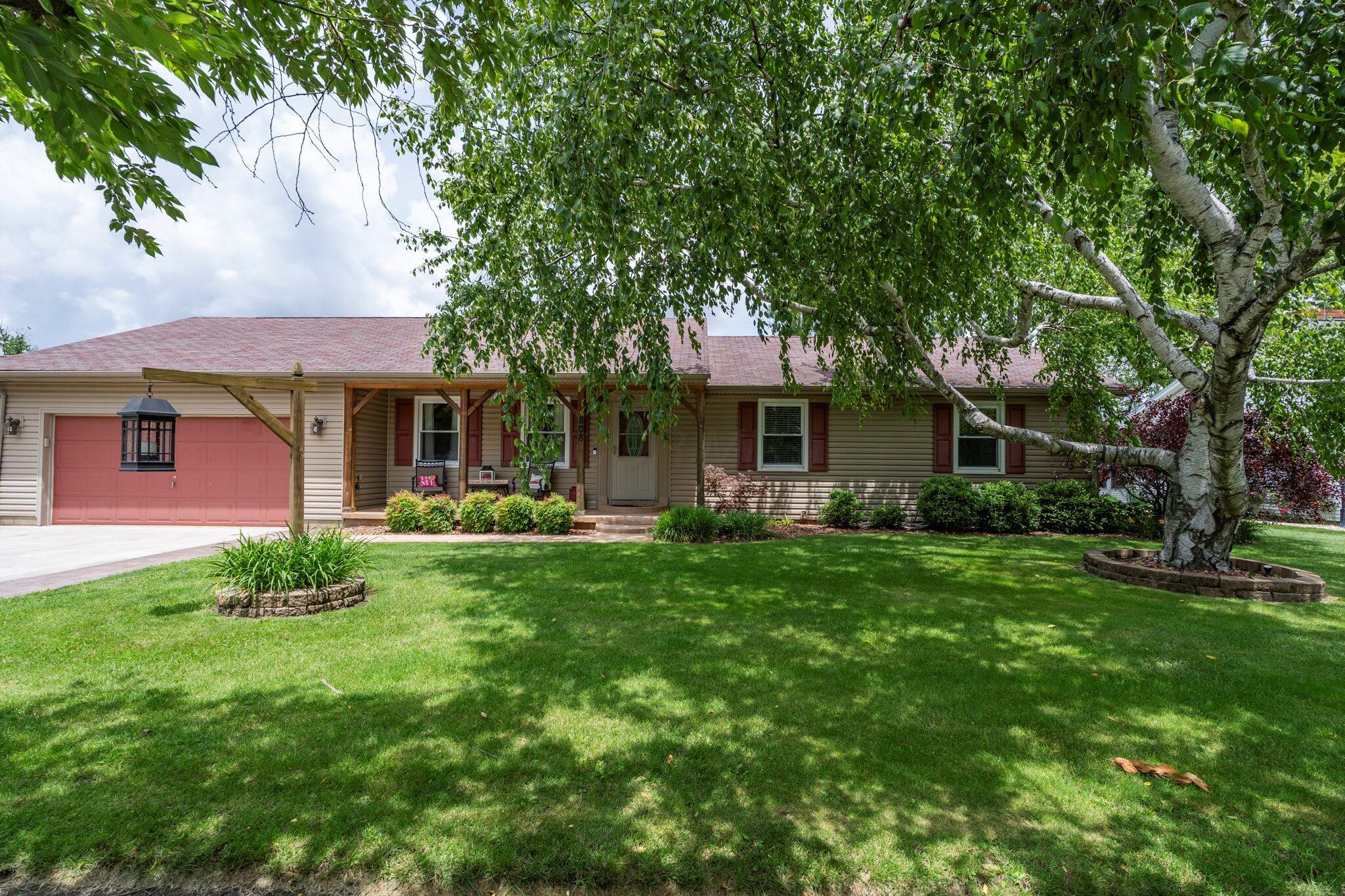 808 Damon Drive Property Photo