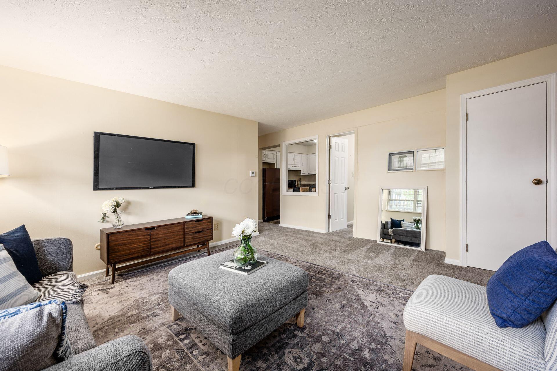 1530 Slade Avenue, 101 Property Photo 6