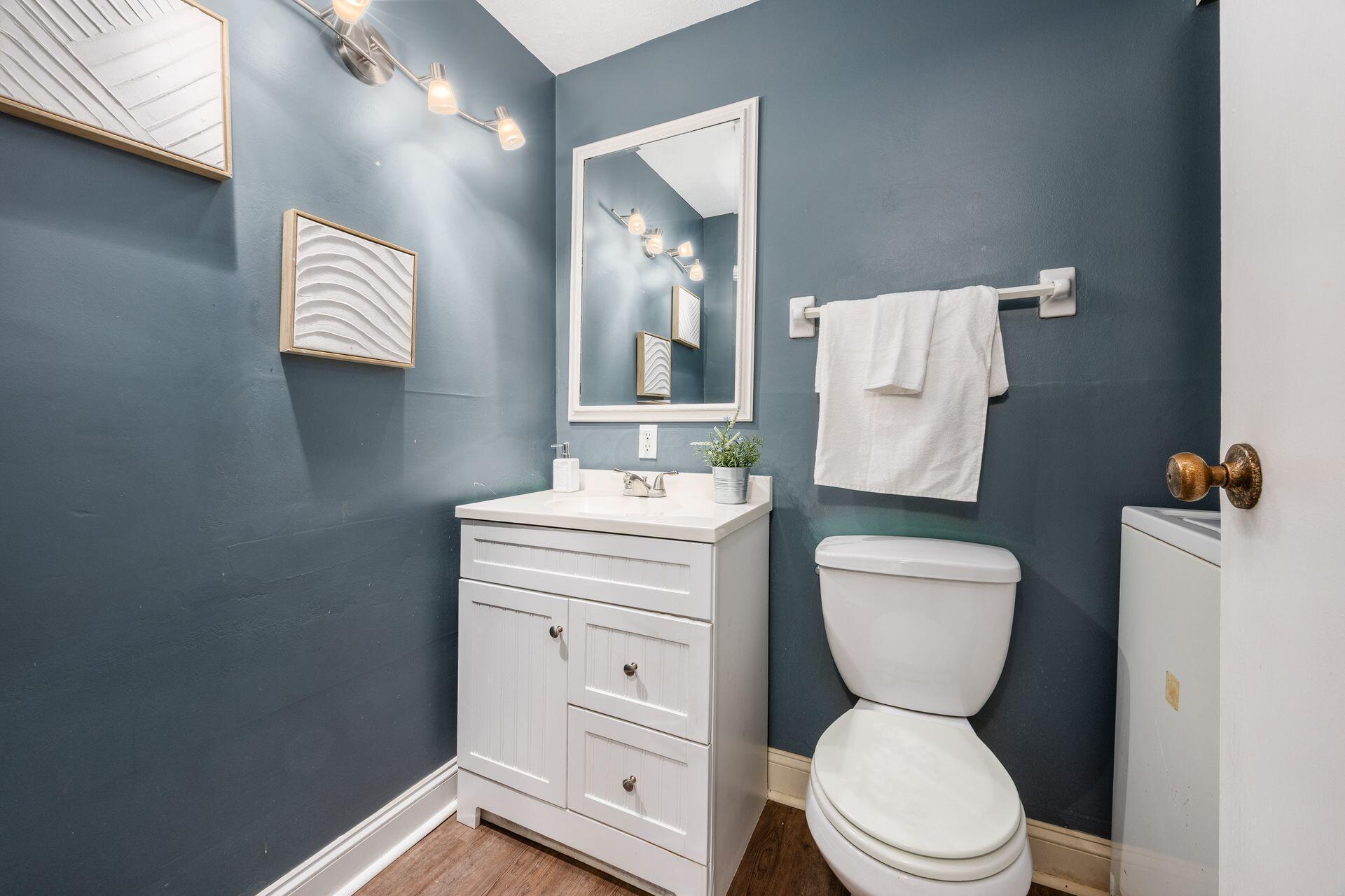 1530 Slade Avenue, 101 Property Photo 11