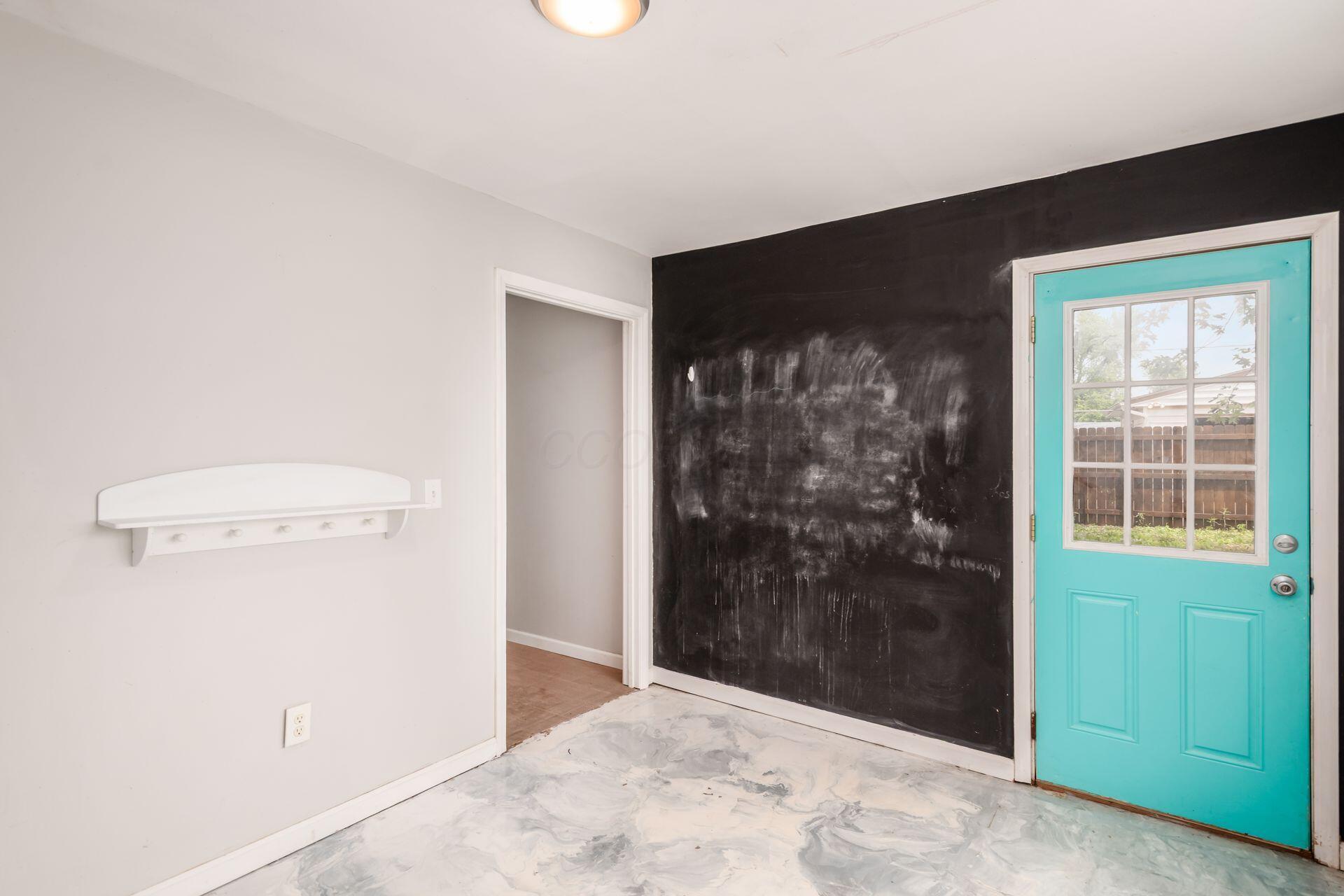 5186 Meadowbrook Drive Property Photo 16
