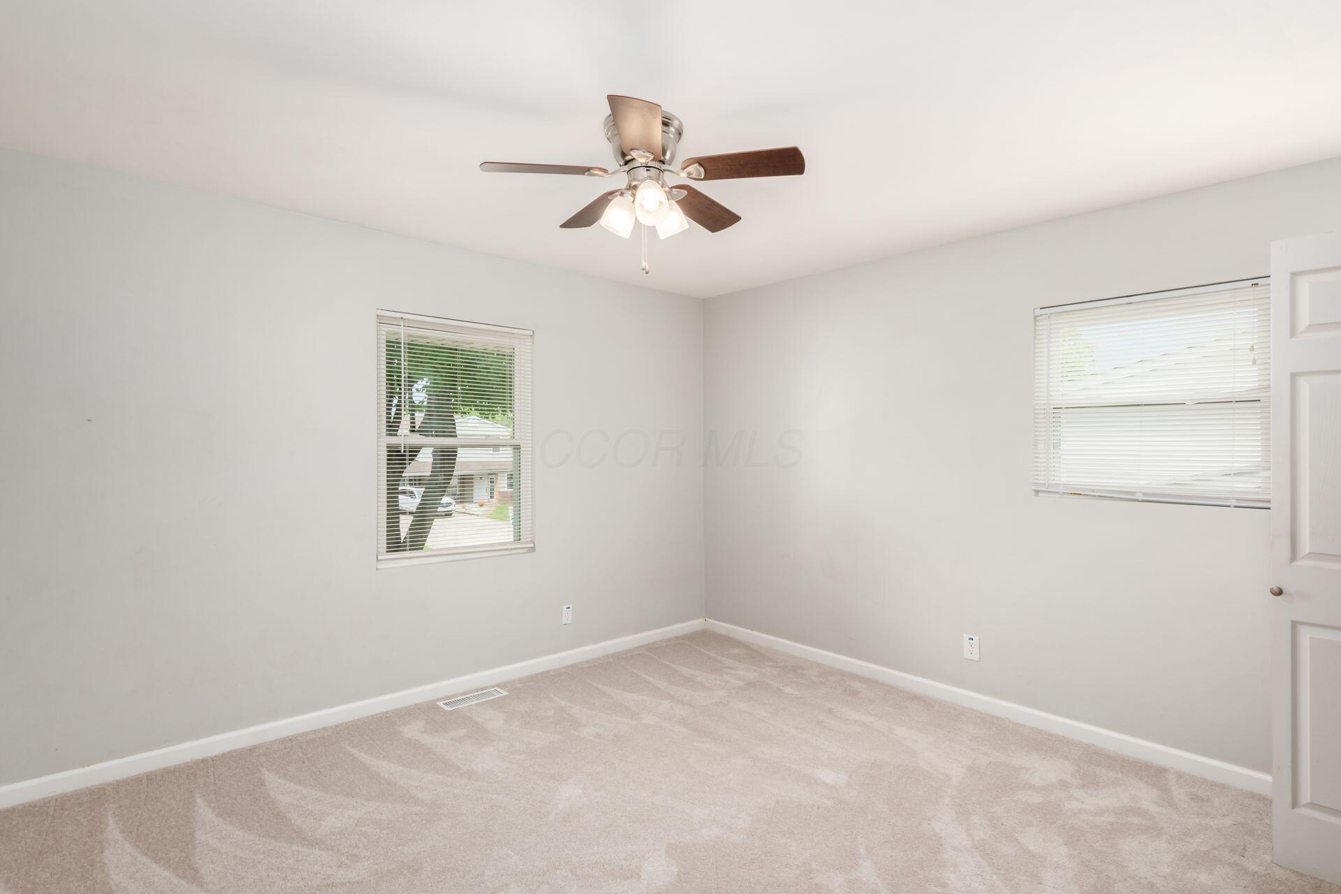 5186 Meadowbrook Drive Property Photo 24