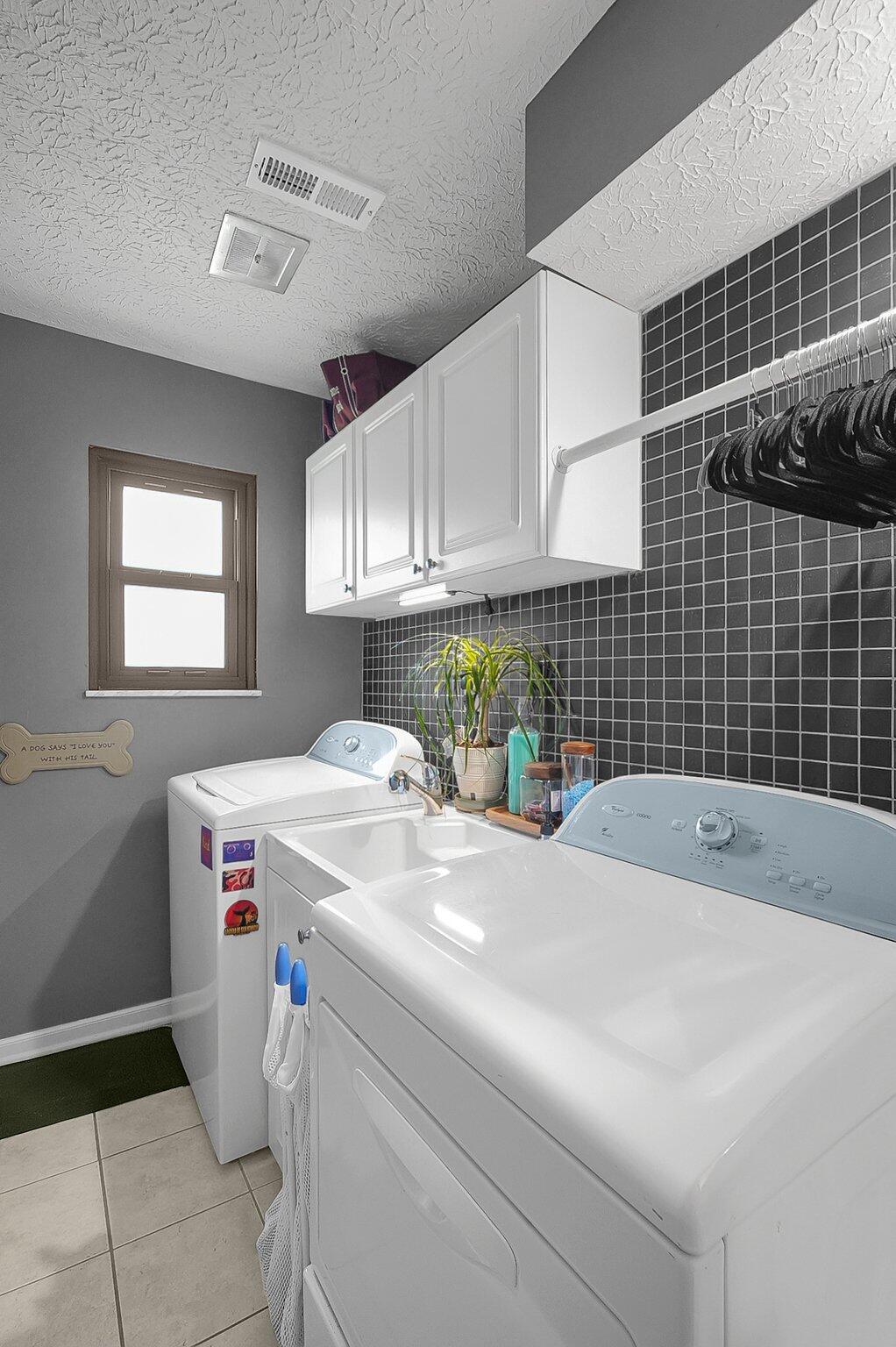 1250 E Choctaw Drive Property Photo 25