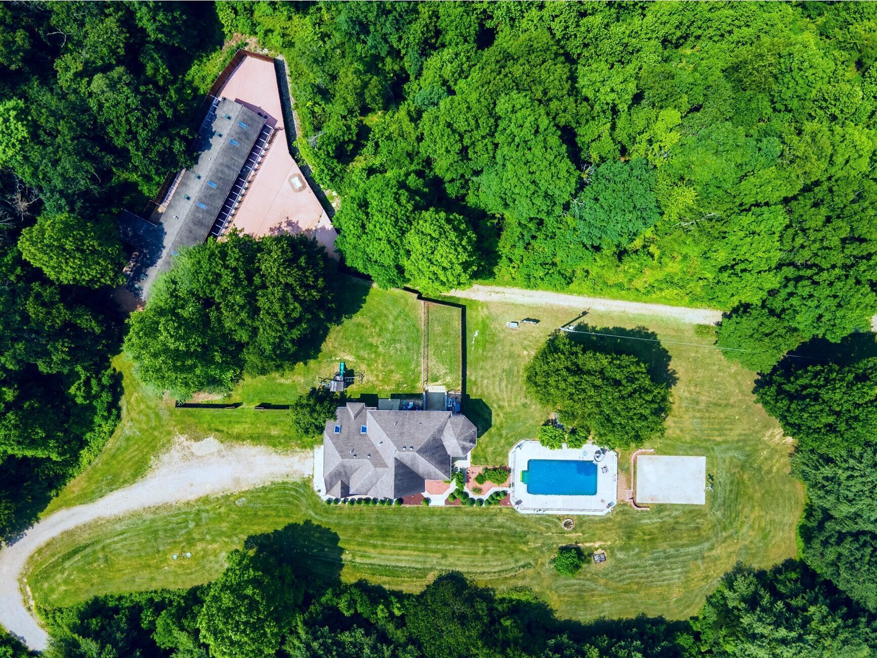 40455 Cone Road Property Photo 4