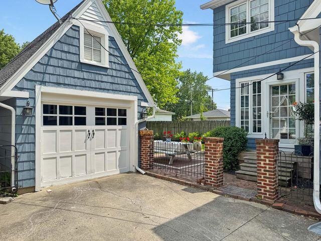 574 E Court Street Property Photo 7