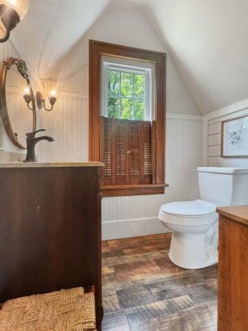 574 E Court Street Property Photo 63