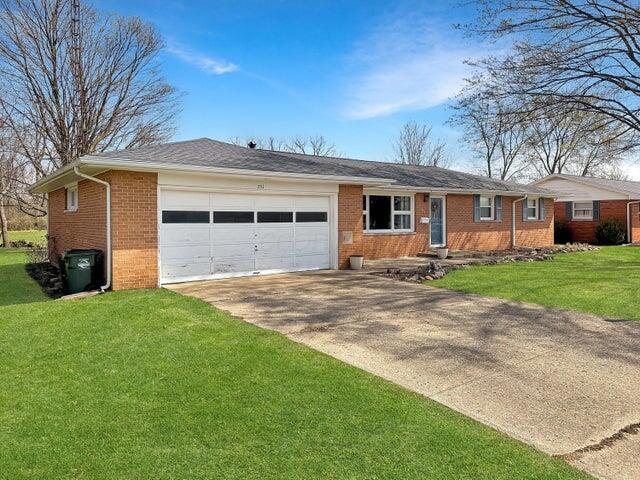 551 N Jefferson Avenue Property Photo 3